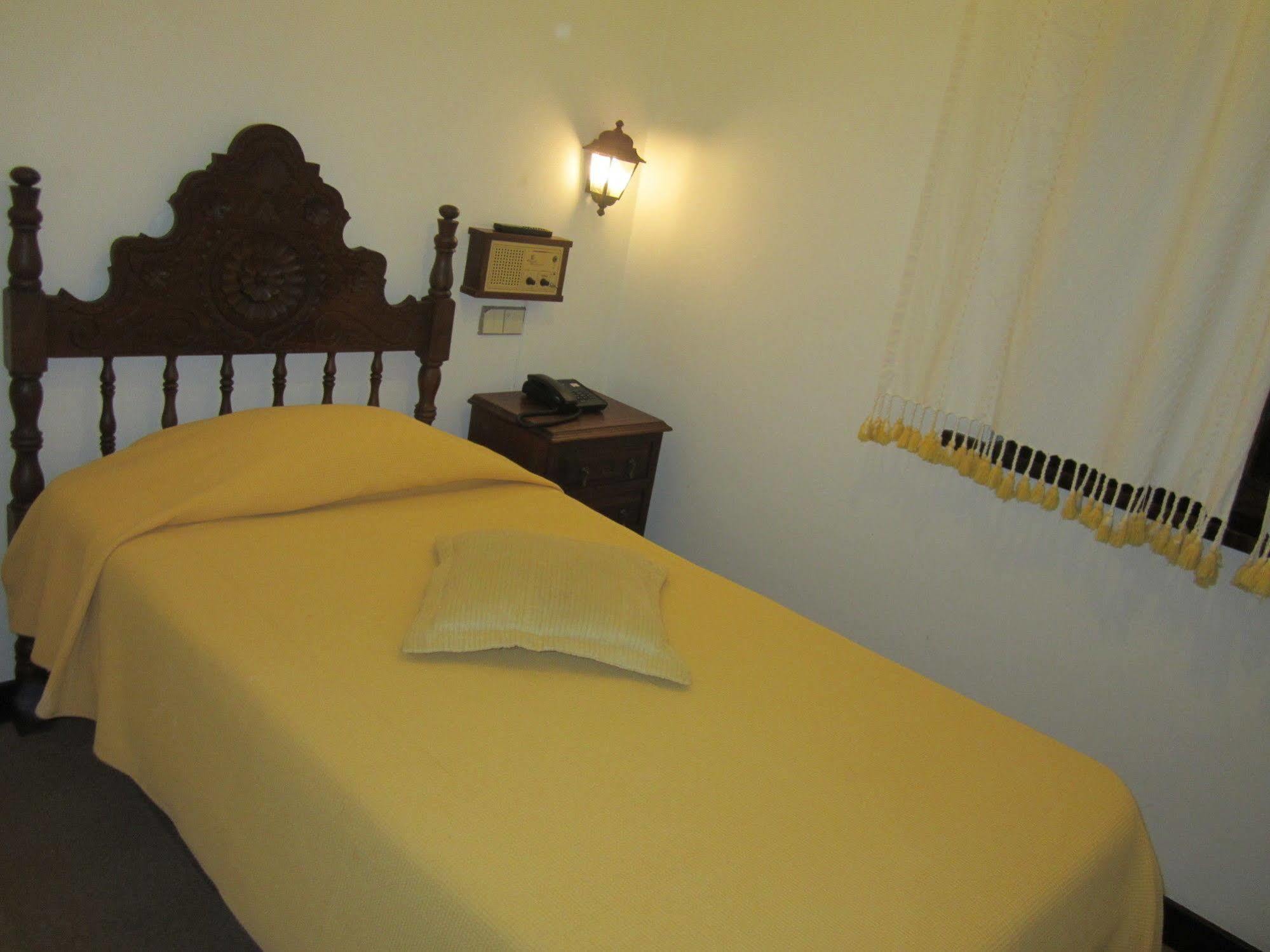 Calatrava Hotel 2*