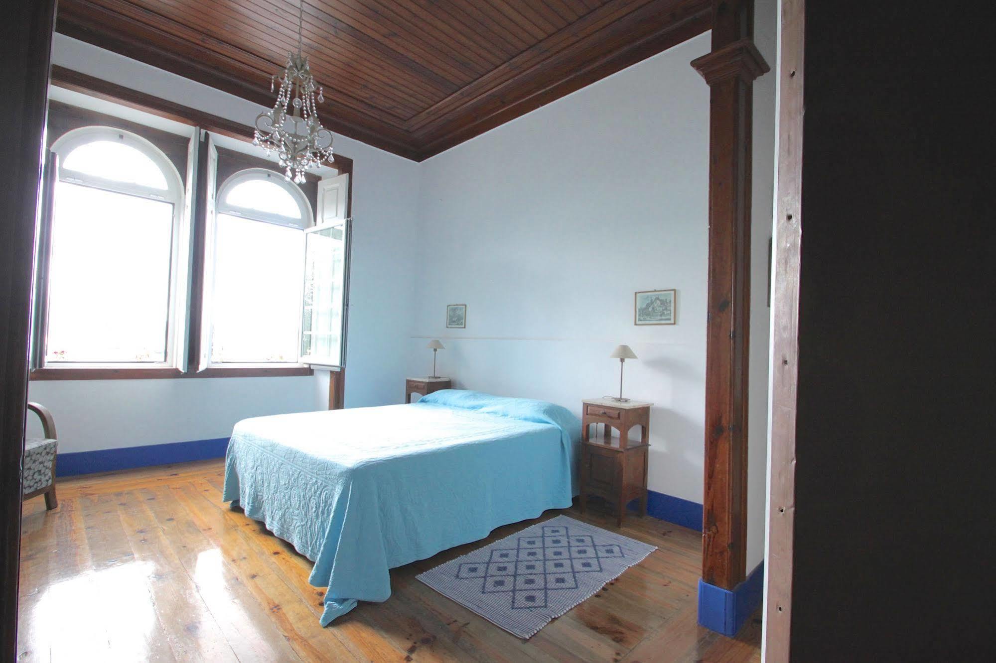 Casa Do Cais De Sao Martinho Do Porto