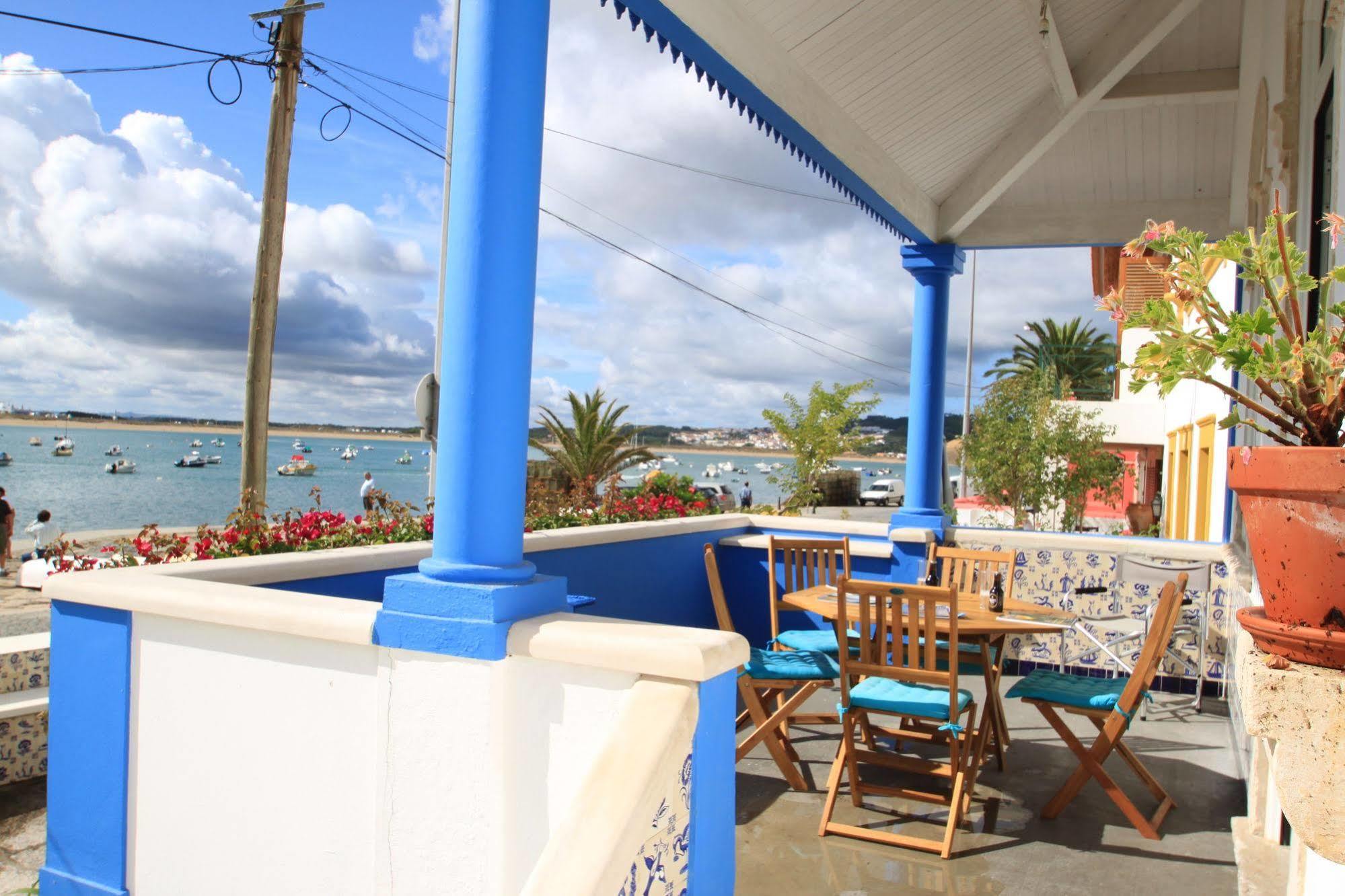 Casa Do Cais De Sao Martinho Do Porto Holiday home Alcobaca