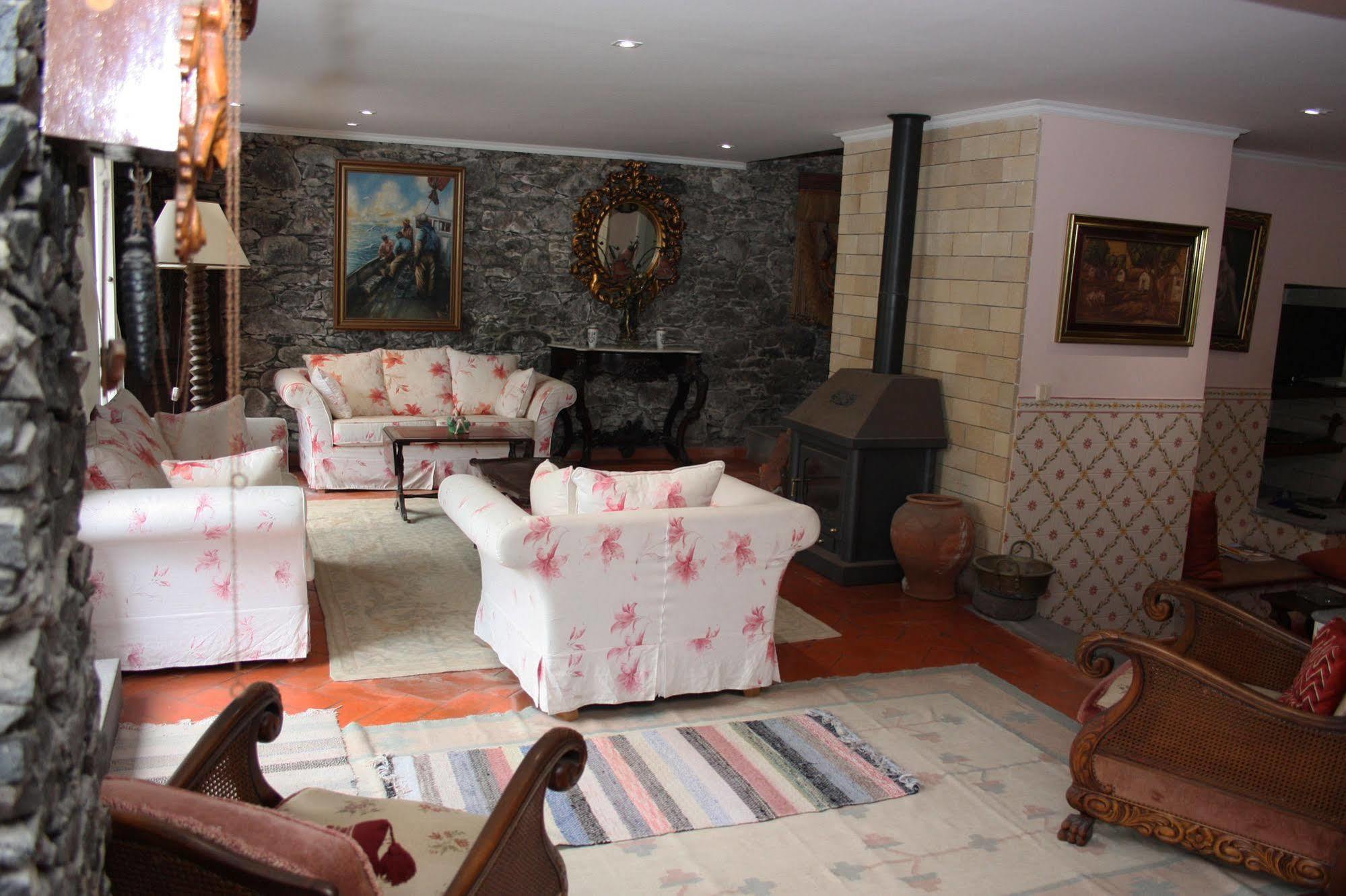 Casa Das Videiras Bed & Breakfast 3*