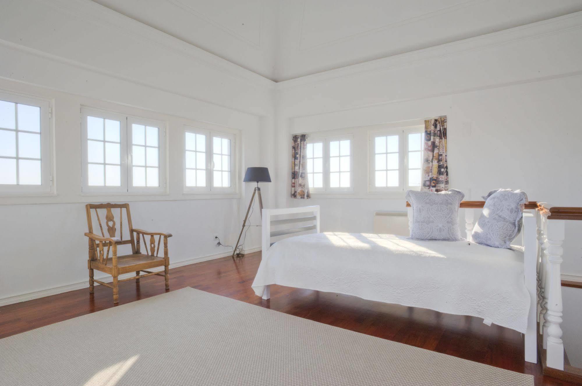 Blue Boutique & Suites Hostel Estoril