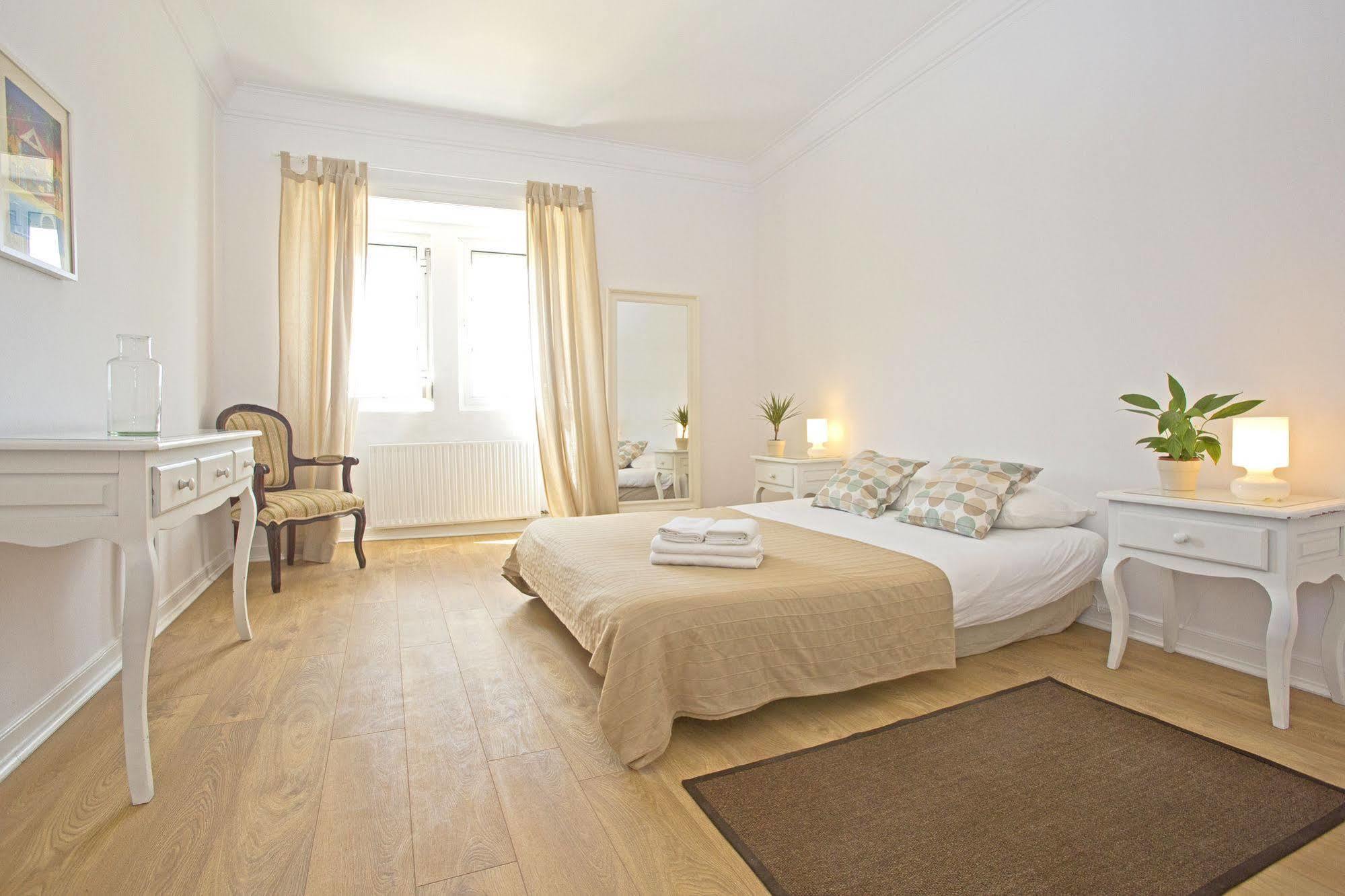 Amar Hostel&suites Gasthuis Ericeira