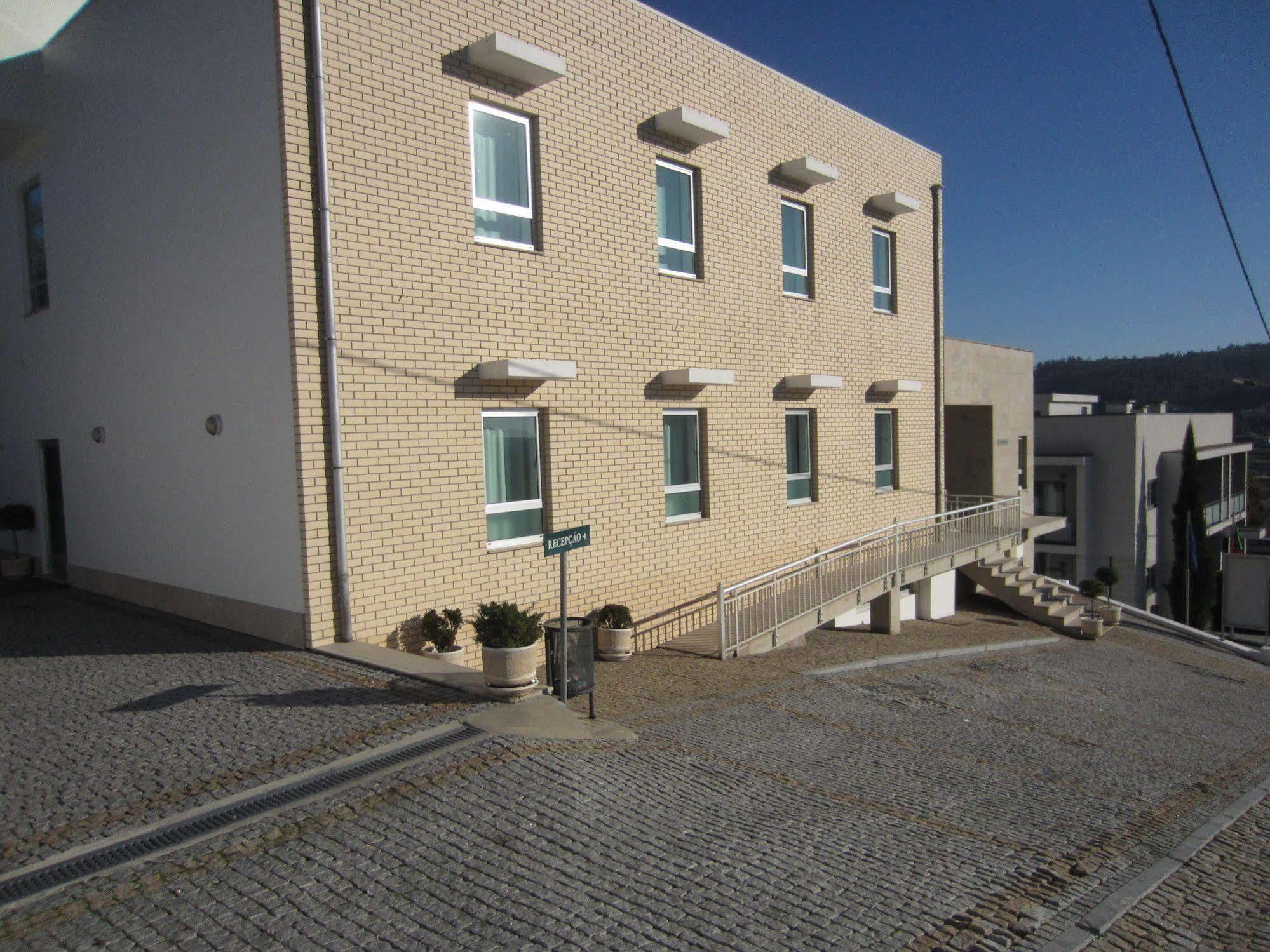 Dom 2* Penafiel