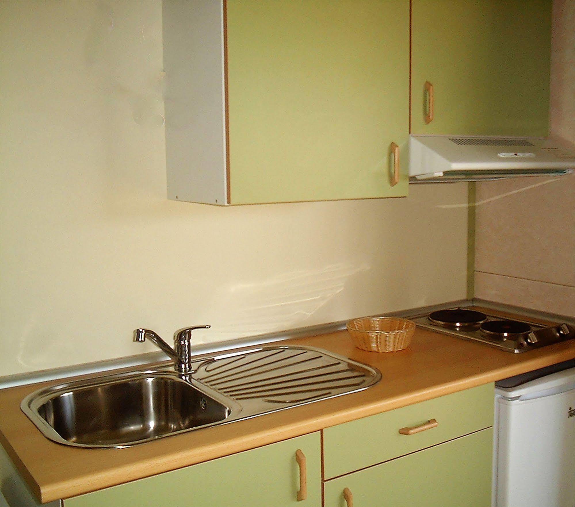 Orbitur Valado Bungalows Caravan Park Nazare