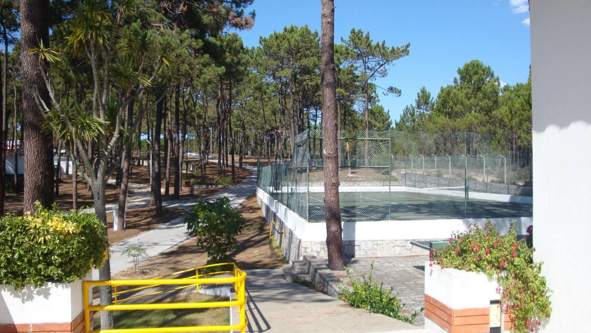 Orbitur Valado Bungalows Caravan Park 3* Nazare