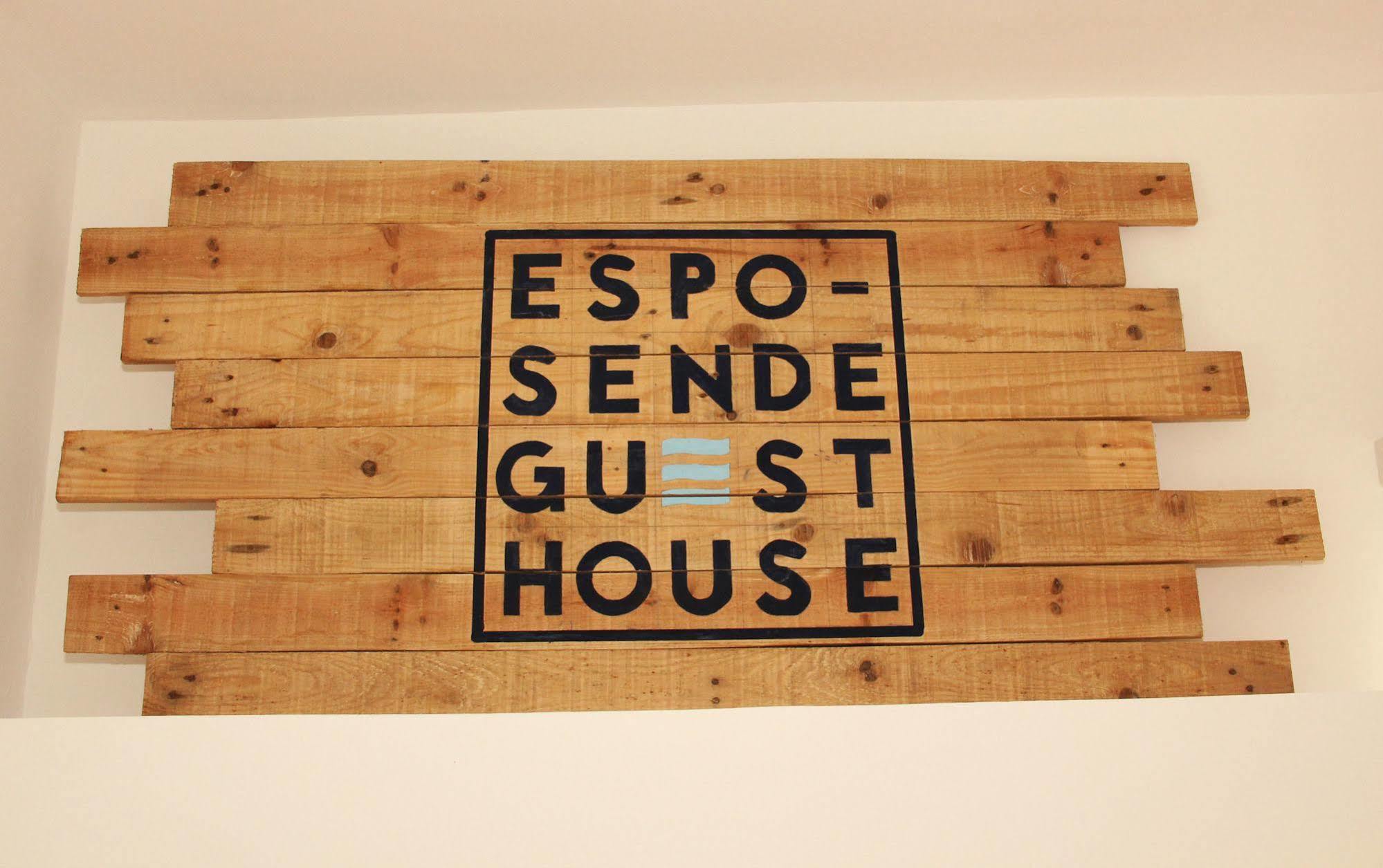 Pensión Esposendeguesthouse