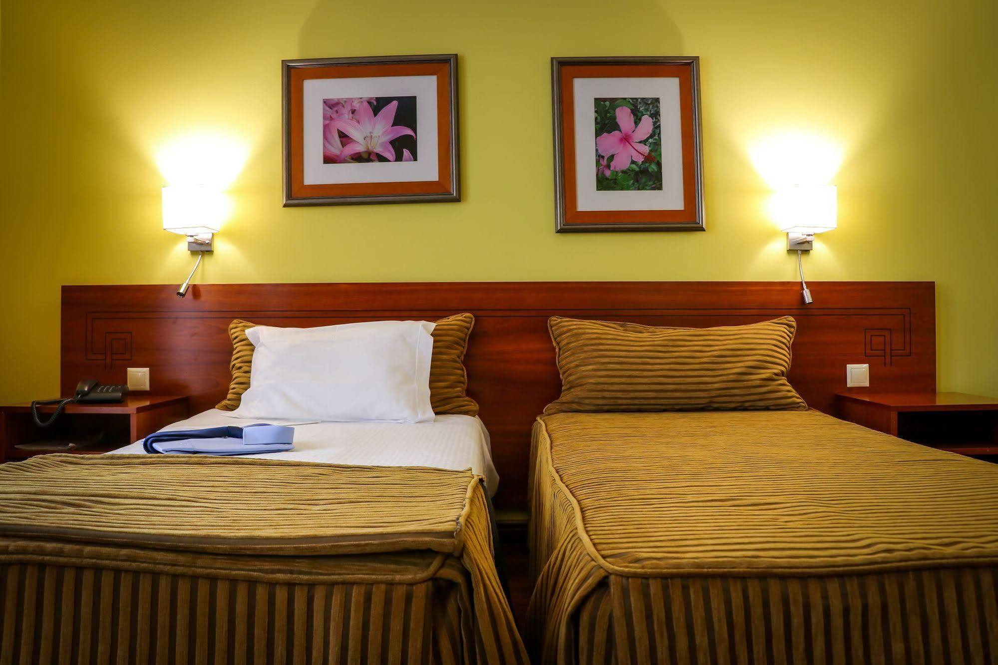 Camoes Hotel 4*