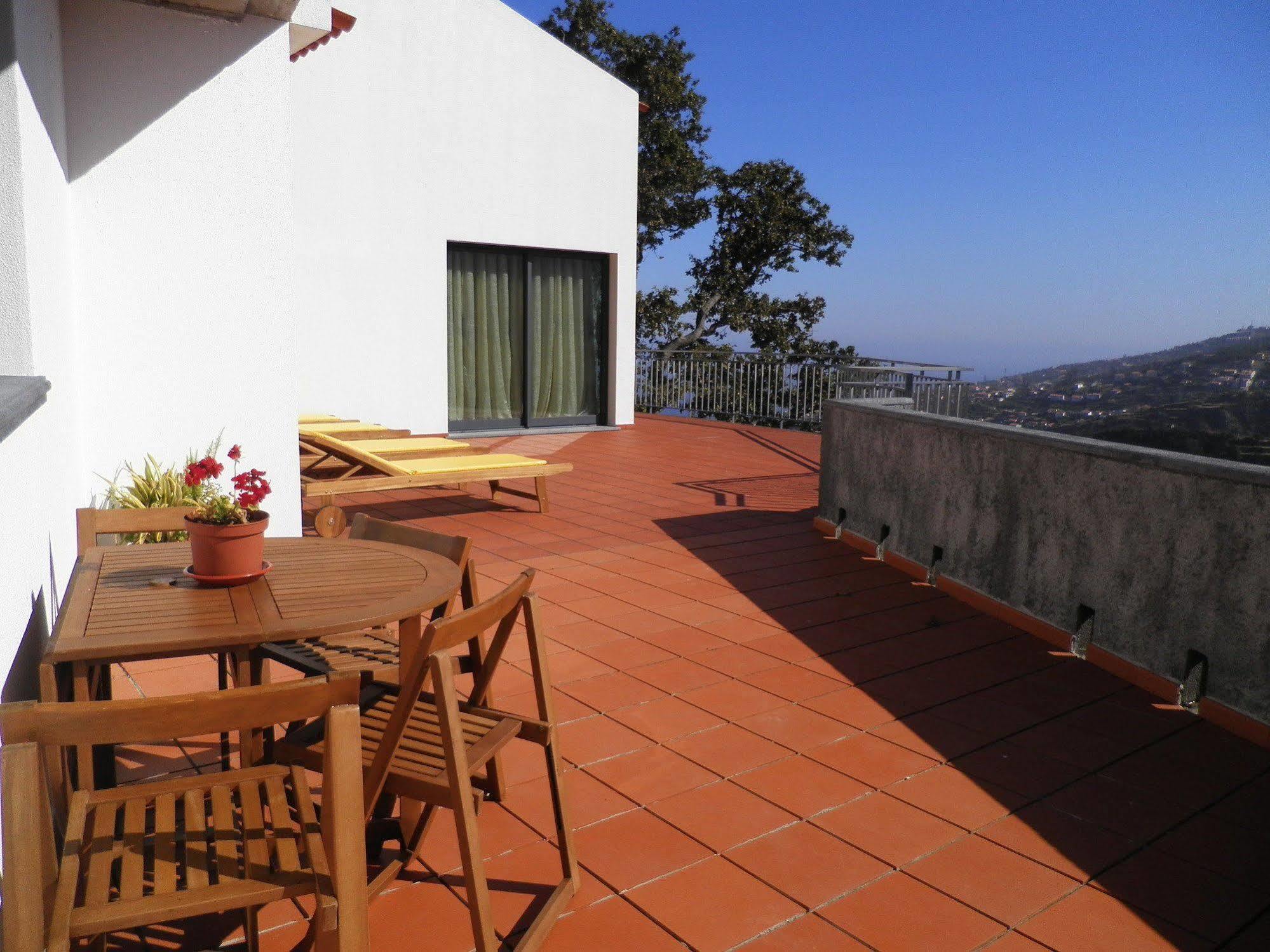 Luz - Family House Vacations- Large Private Outdoor Area Santa Cruz (Madeira)