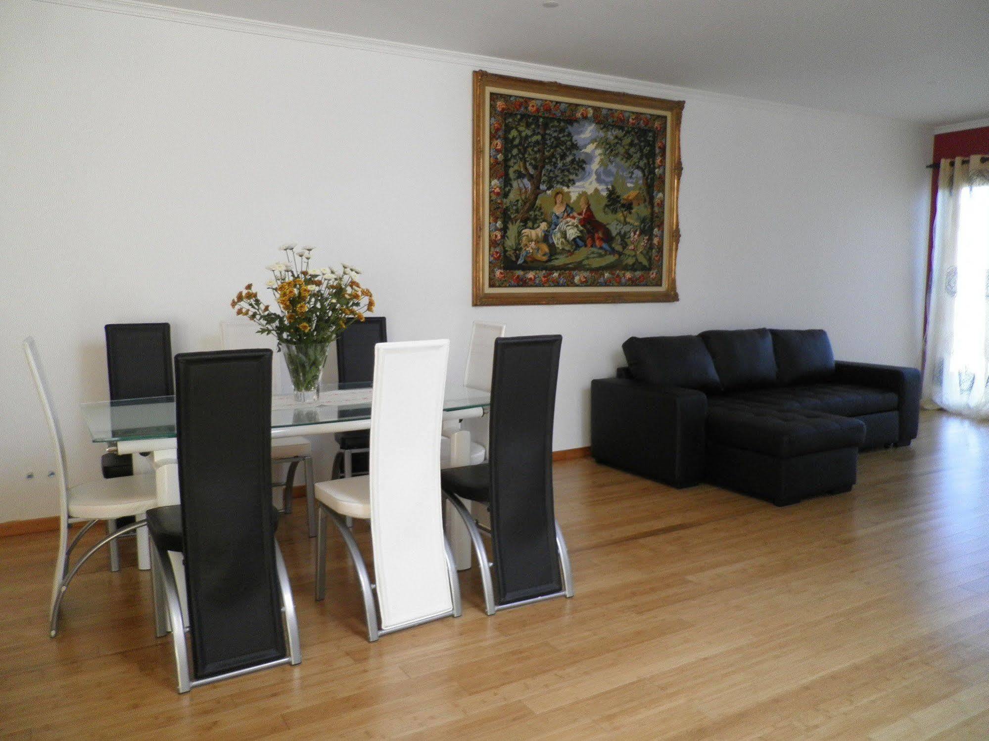 Villa Luz - Family House Vacations- Large Private Outdoor Area *