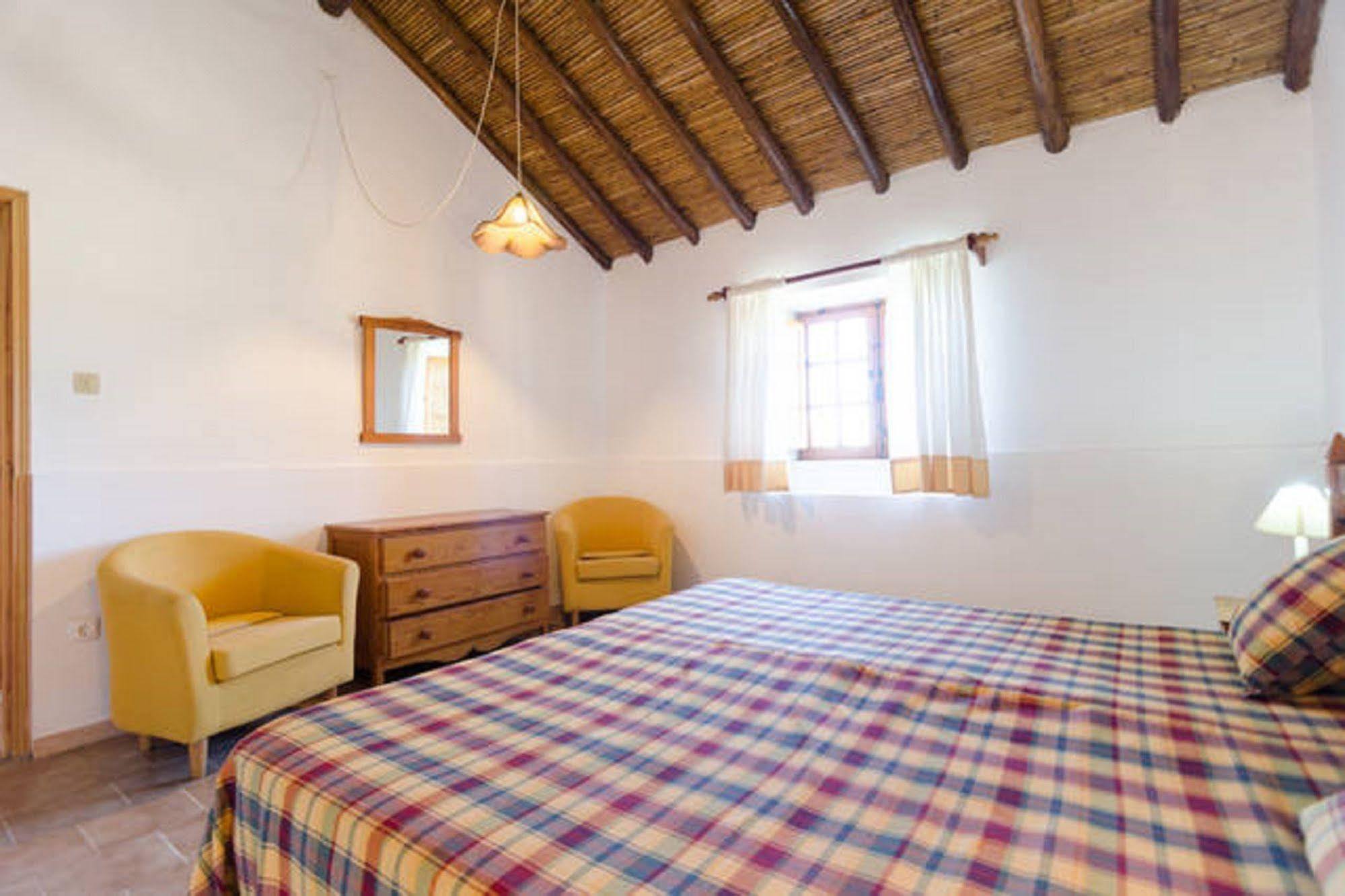 Country house Quinta Do Lagar - By Portugalferias