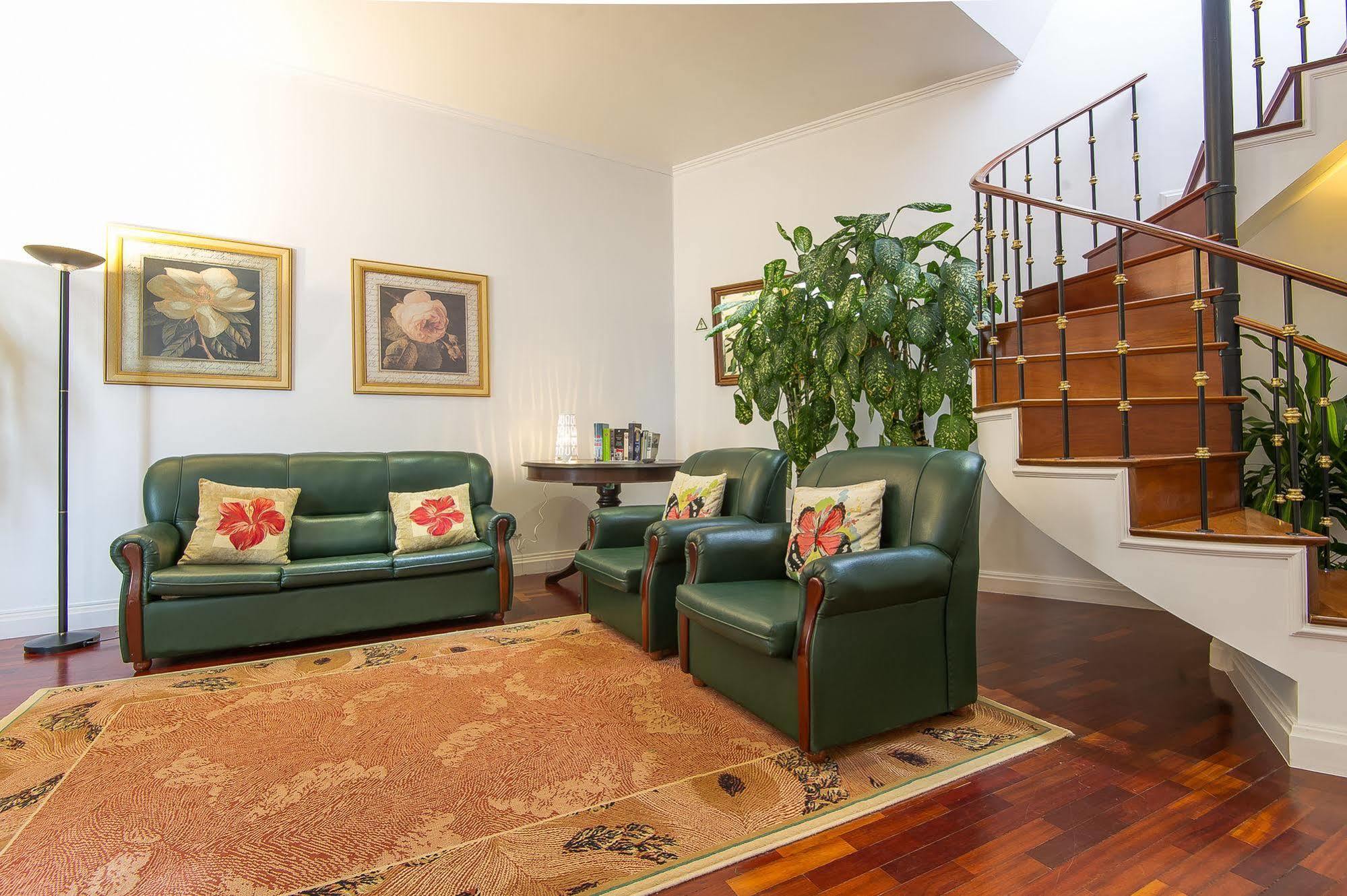 Comercial Boutique Guest House