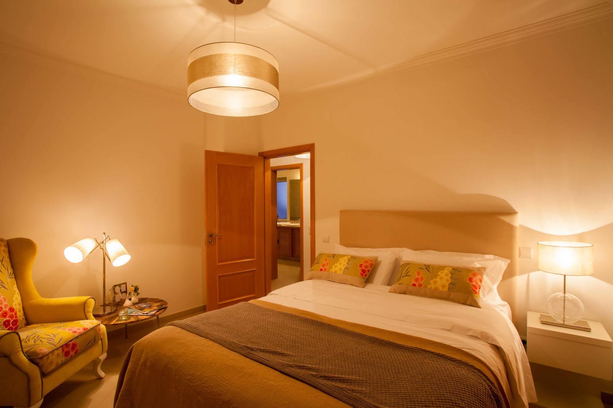 Hotel Del Rey Residences 4*