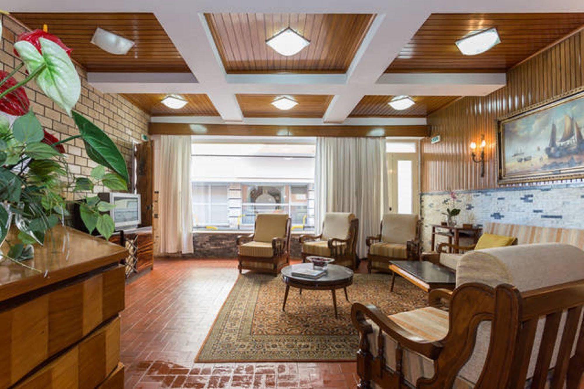 Residencial Miramar Guest house