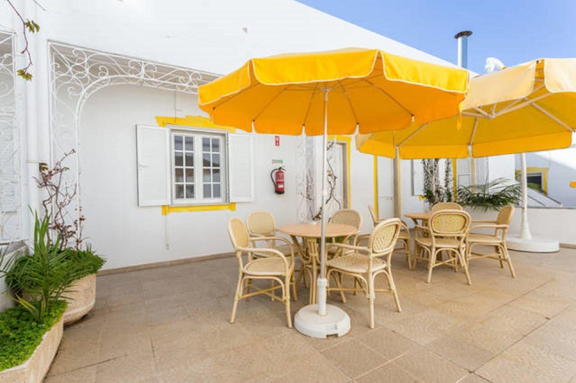 Residencial Miramar Guest house Quarteira