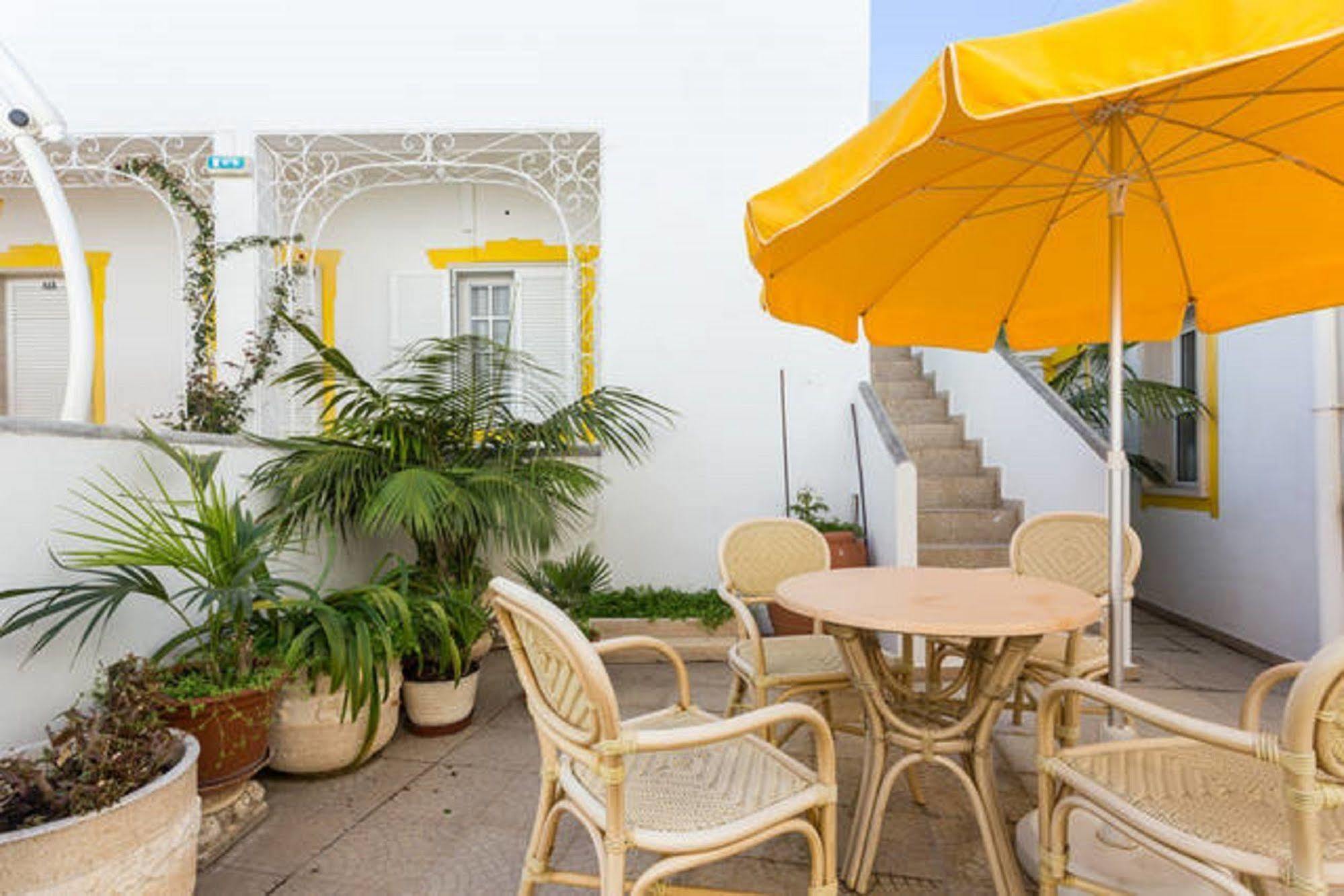 Residencial Miramar Guest house