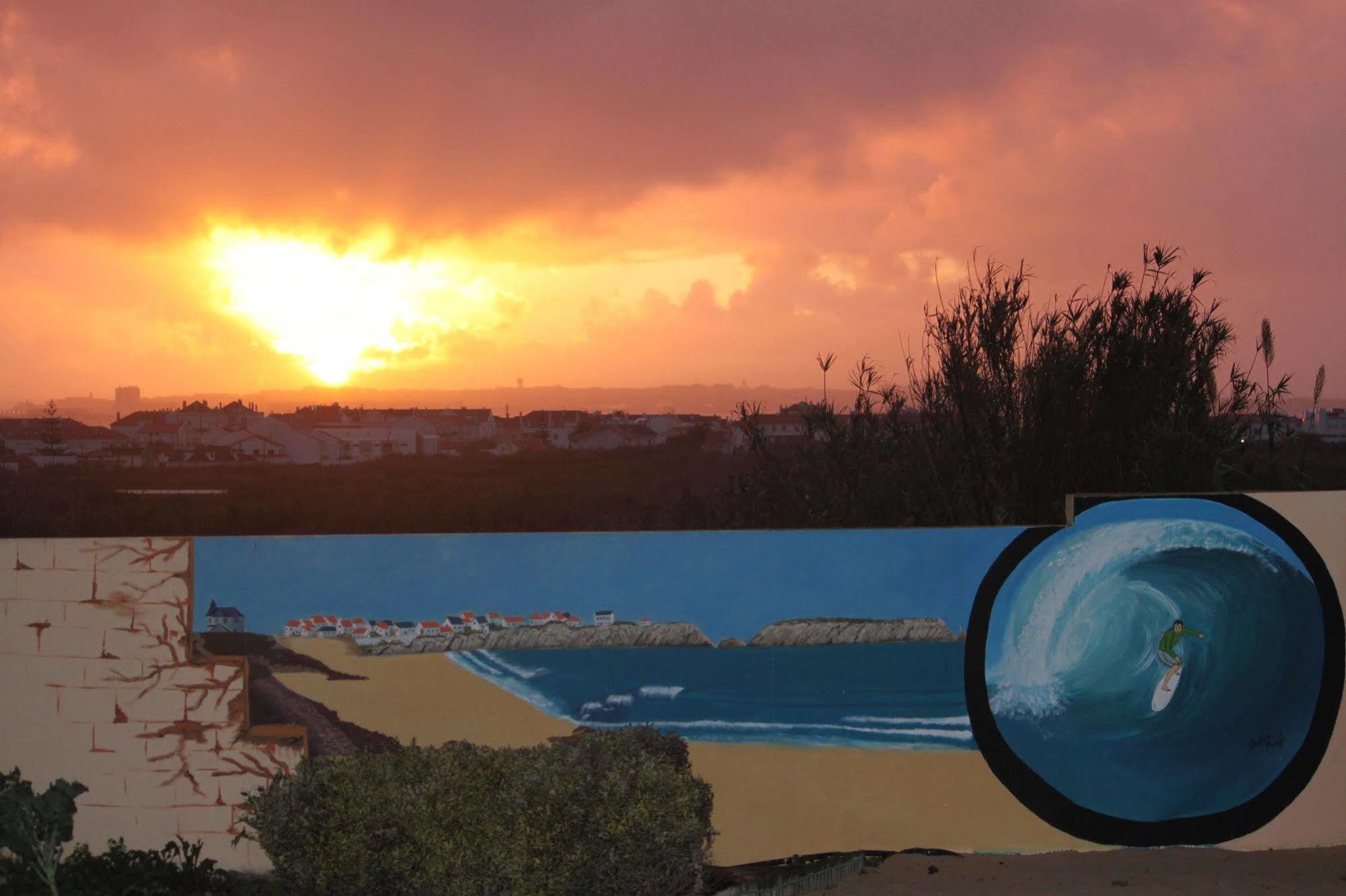 Tribo Da Praia - Almagreira Surf