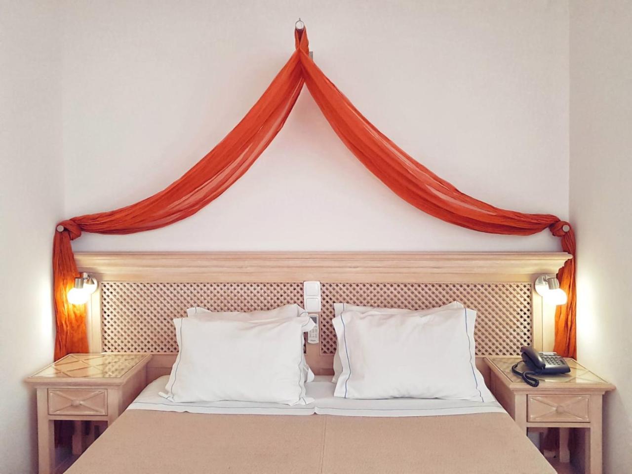 Do Cerro Hotel 4*