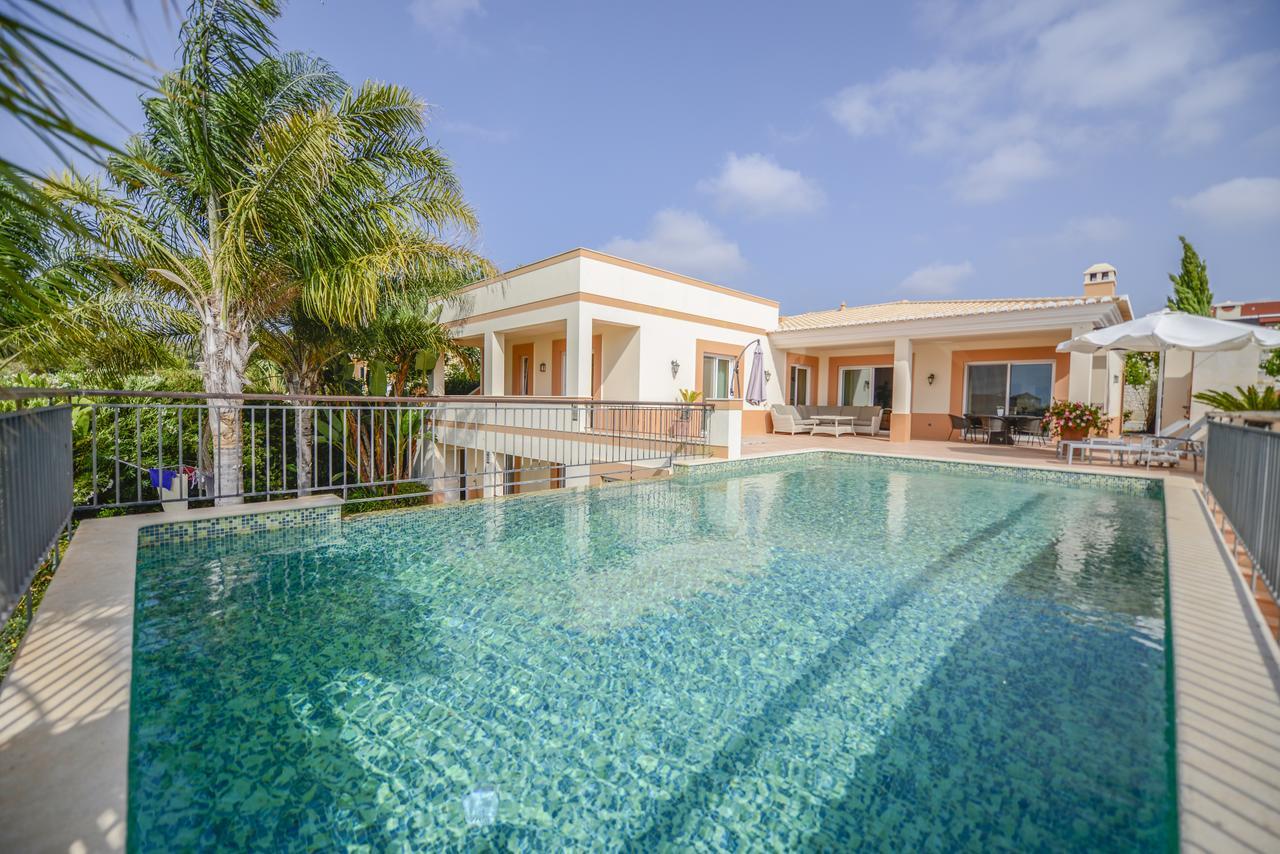 Ria Alvor Luxurious Golfview Villa