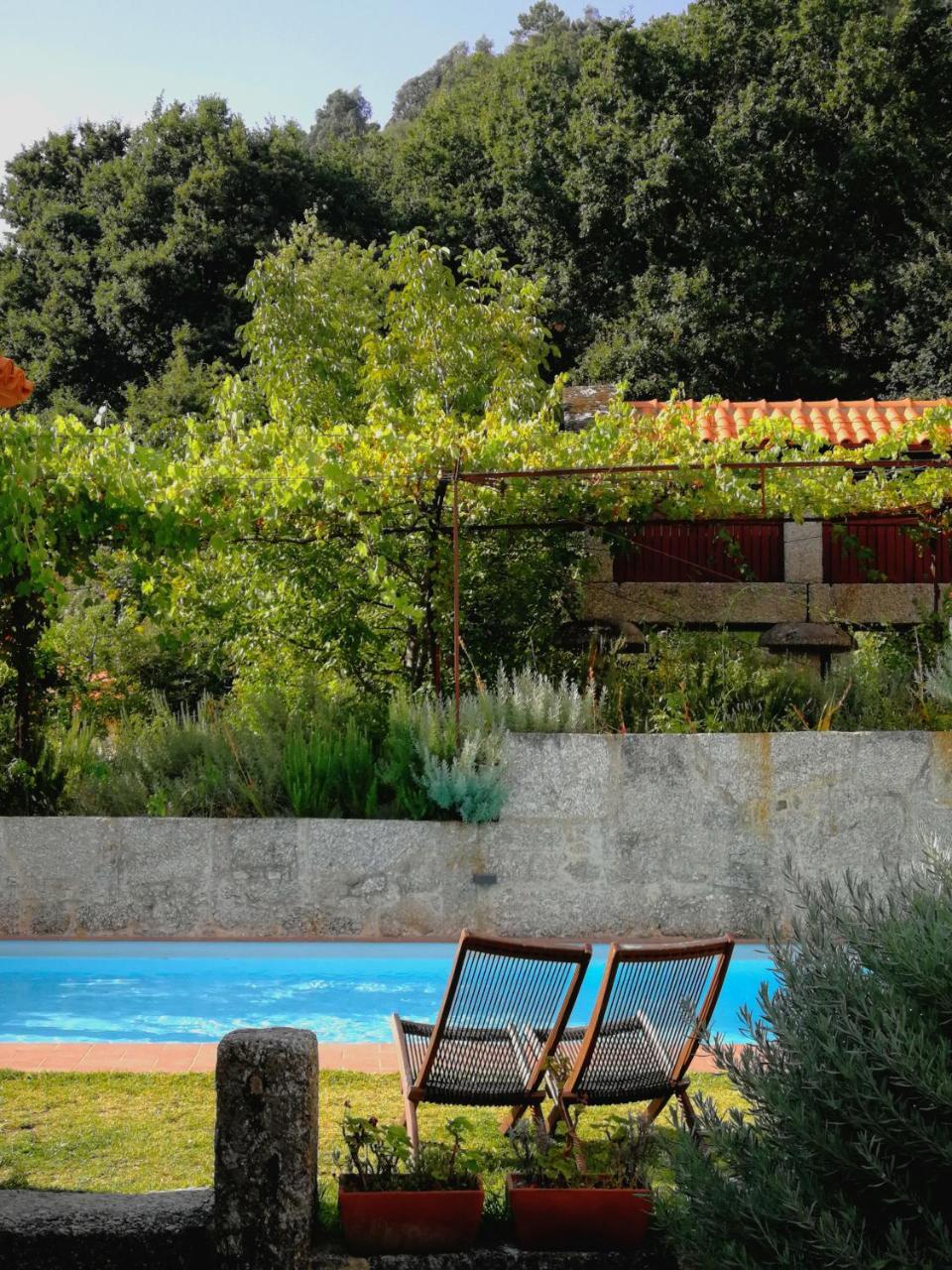 Casa Do Eido - Sustainable Living & Nature Experiences Geres Country house *