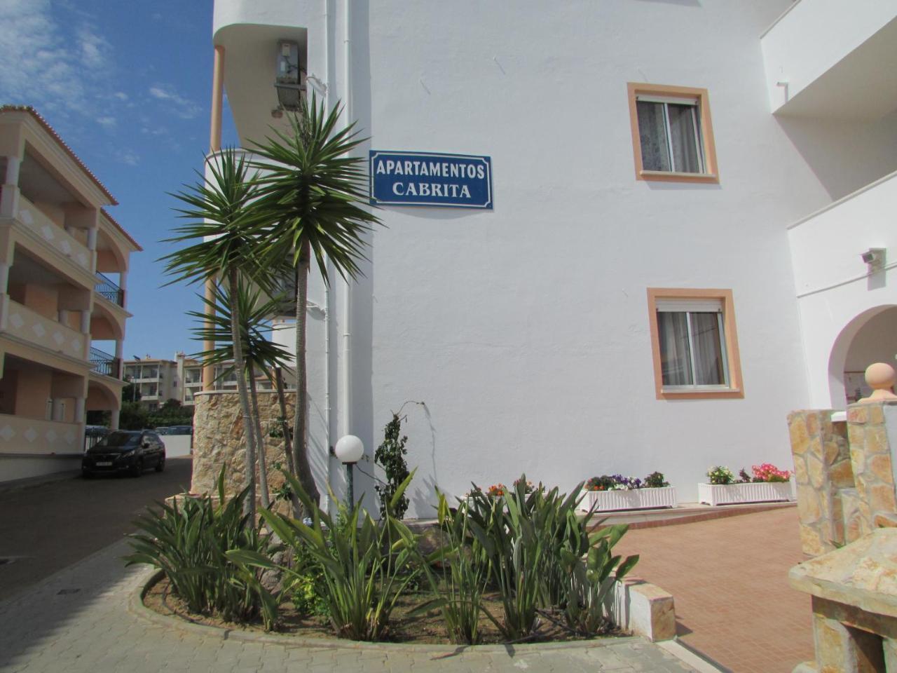 Apartment Cabrita *