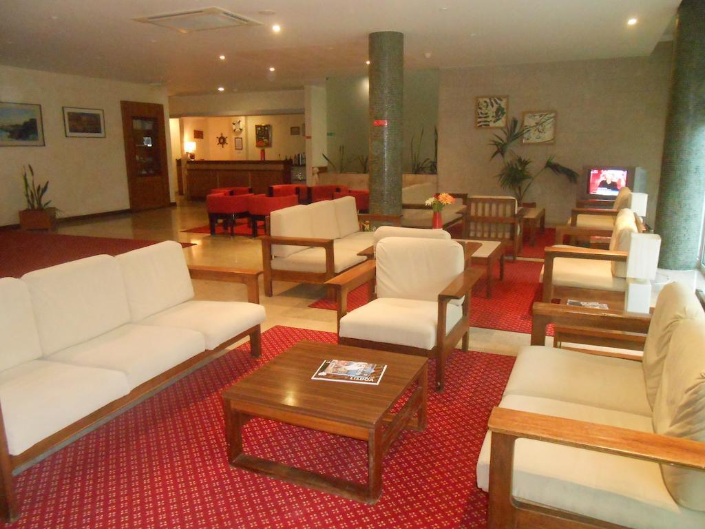 Hotel Santa Cruz Silveira (Lisbon)