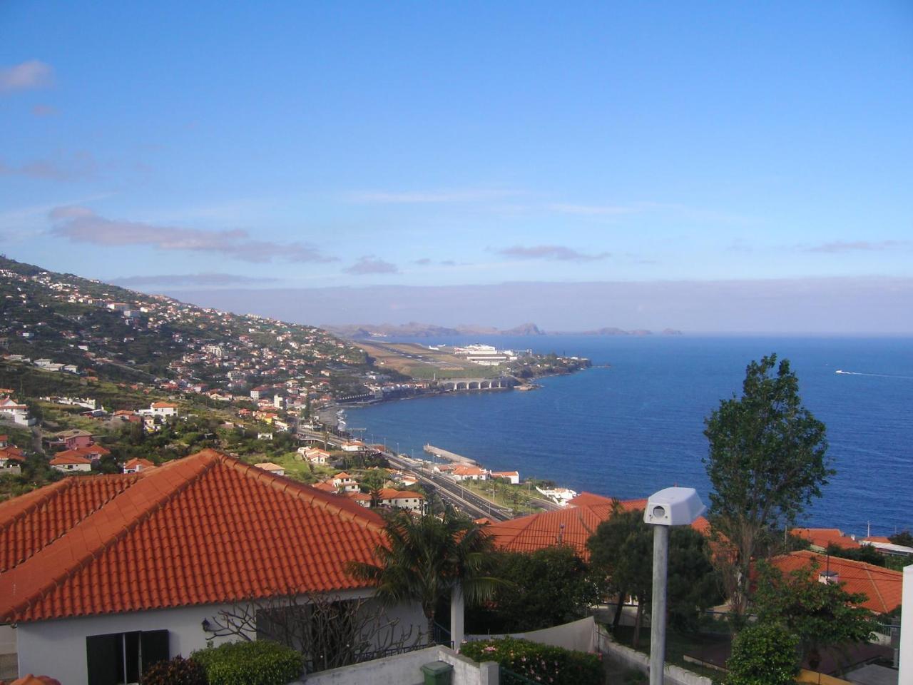 Guest house Residencia Ana Piso Um 1 3*