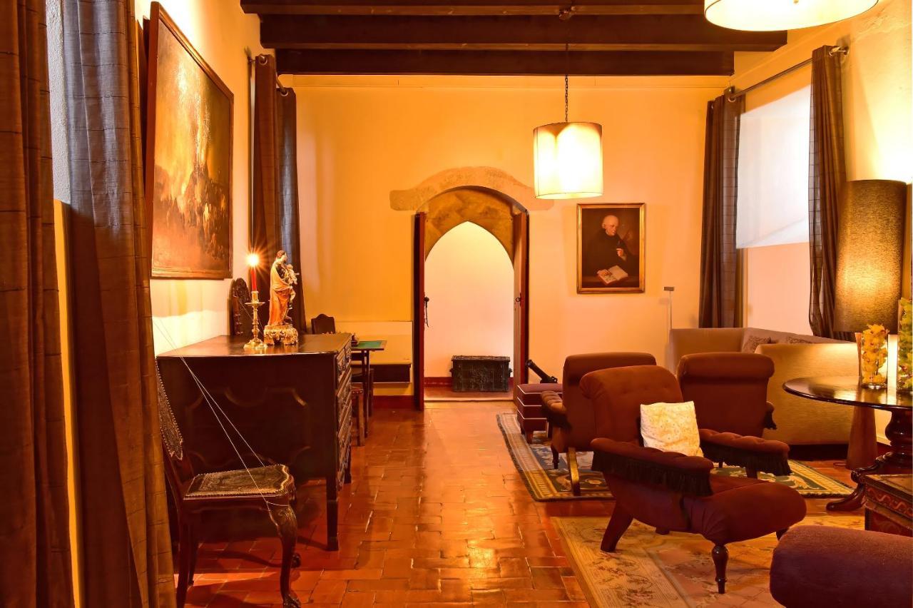 Castelo De Hotel 4*