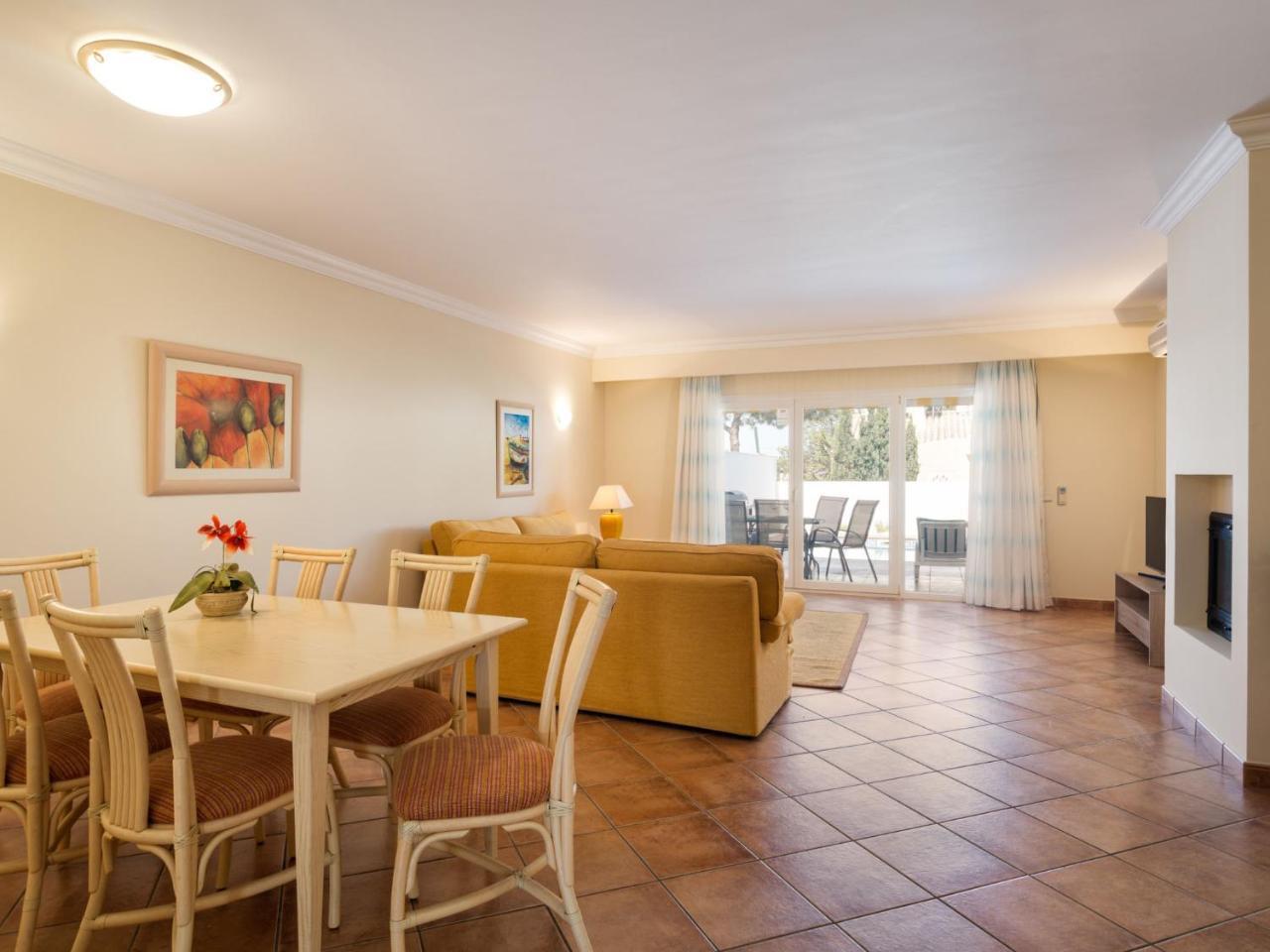 Holiday V2 Garrao 650m From The Beach By Interhome Holiday home Quinta do Lago