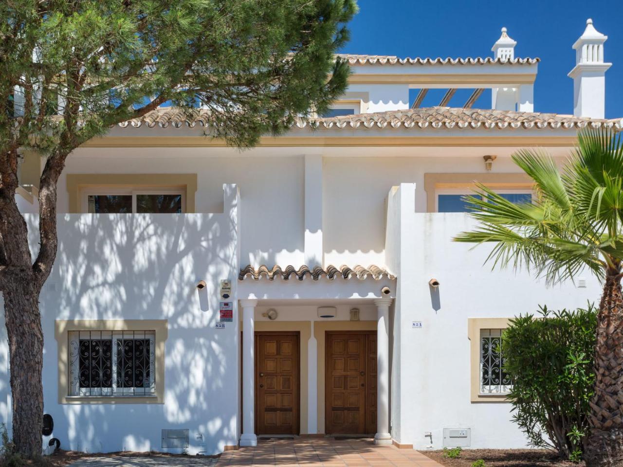 Holiday V2 Garrao 650m From The Beach By Interhome
