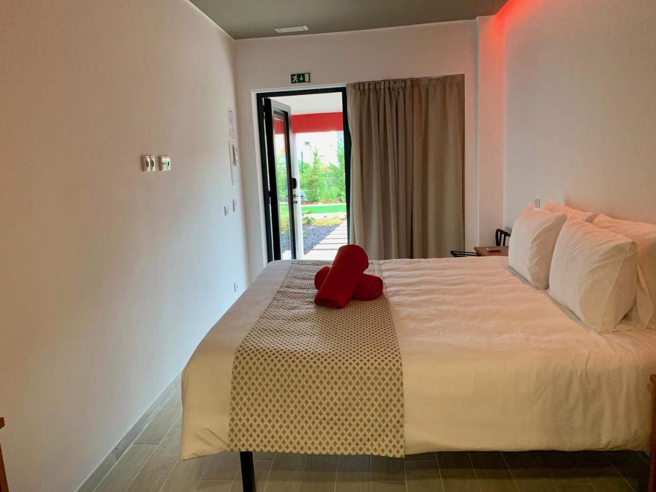 3 Caparica - Lisbon Gay Hotel 3*