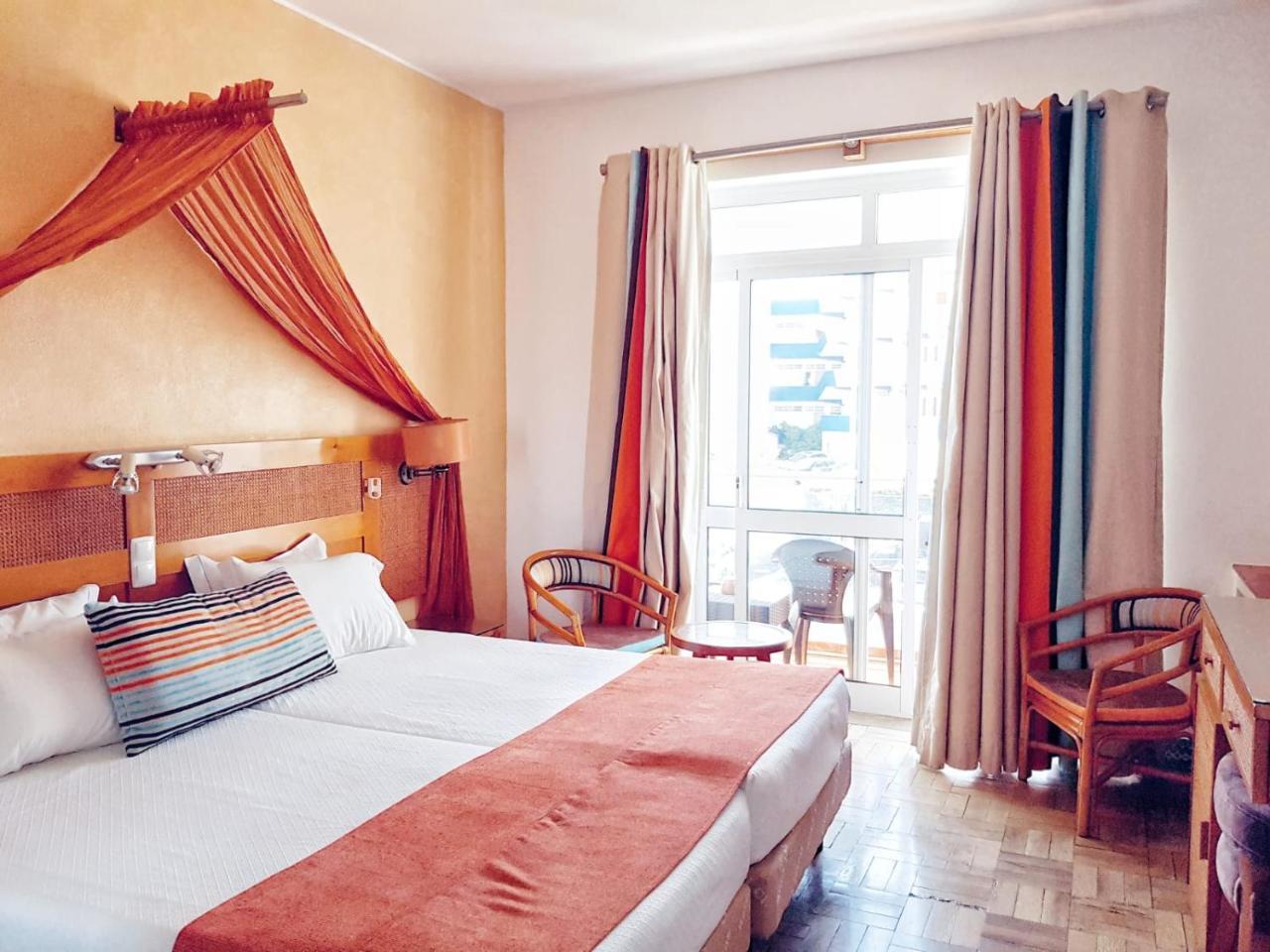 Do Cerro Hotel 4*