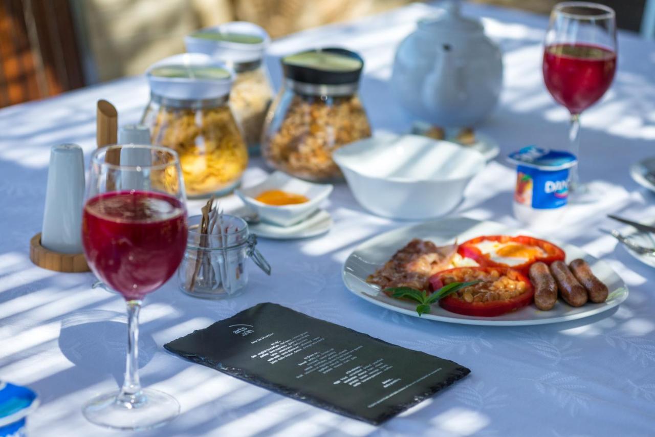 Hotel Arts In Conde Carvalhal Funchal (Madeira)