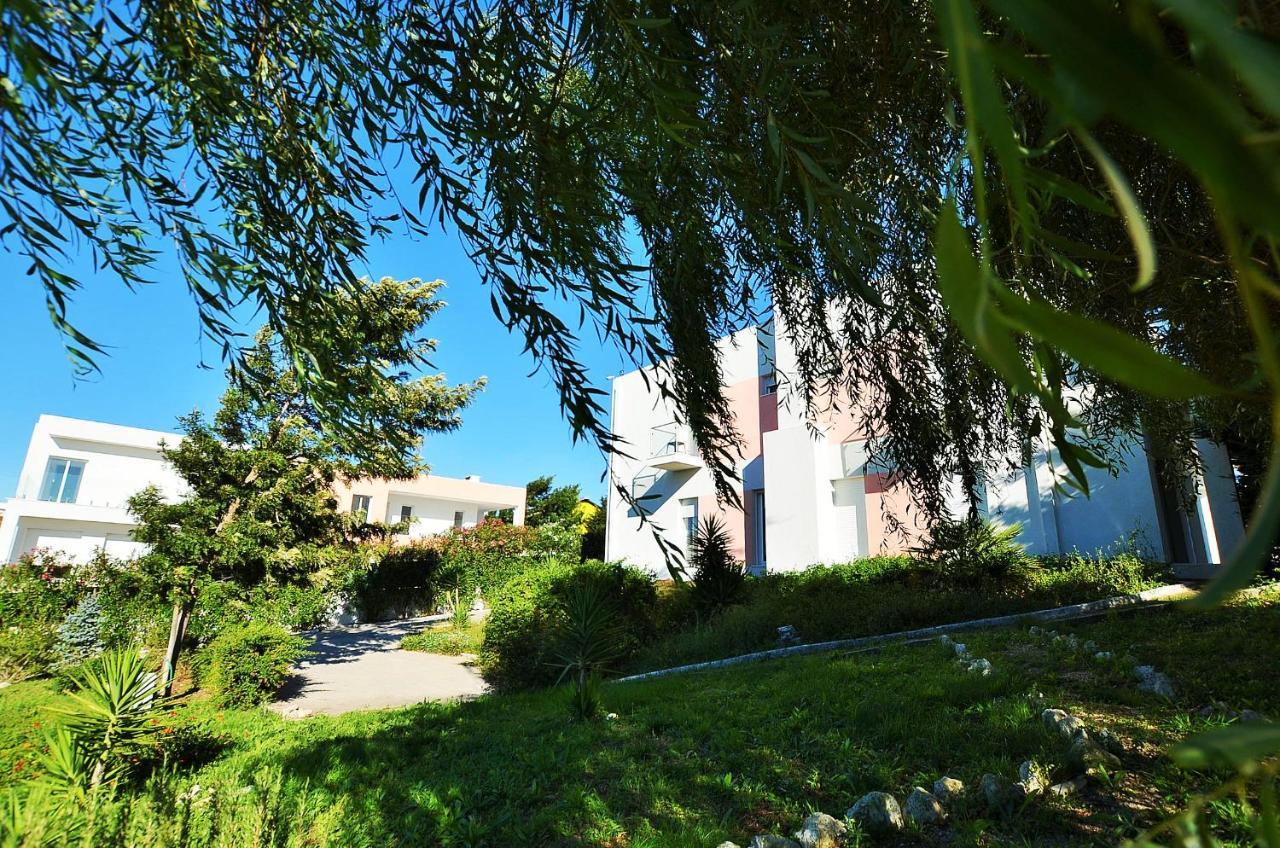 Hilltop Oasis Lisboa Hotel Oeiras
