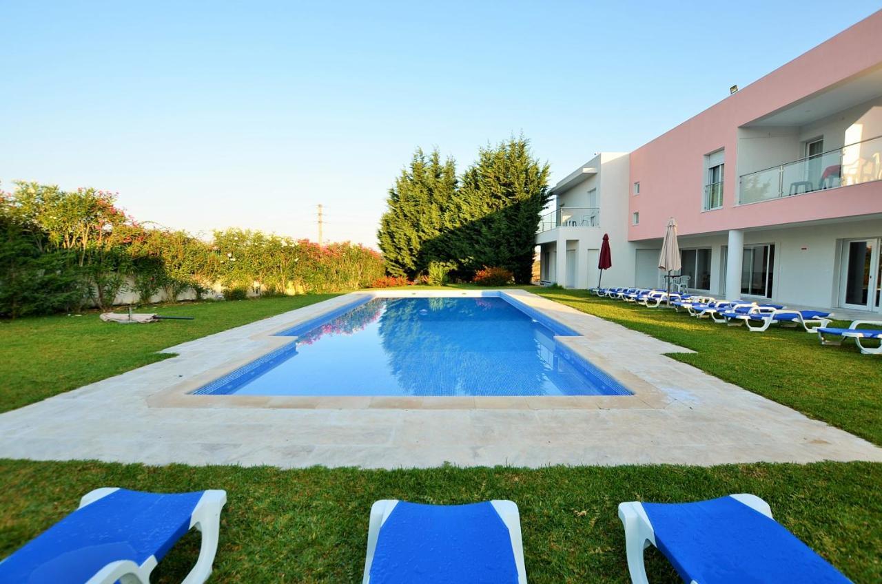 Hilltop Oasis Lisboa Hotel 4*