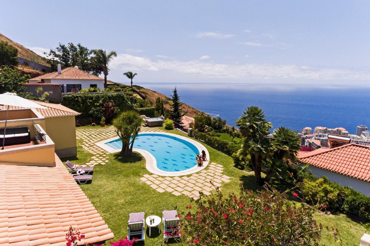 Eucalipto By An Island Villa Funchal (Madeira)