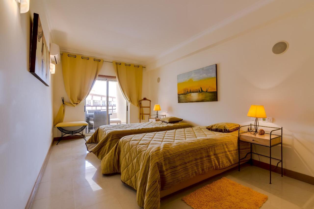 Avelas - Modern - Apartment