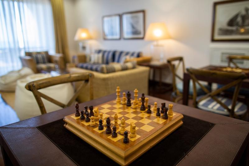 Hotel De 4*
