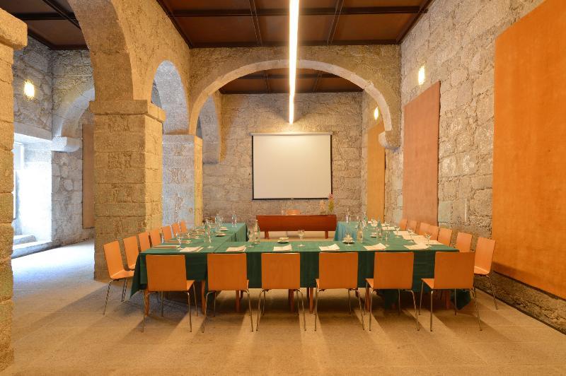 Mosteiro De Amares