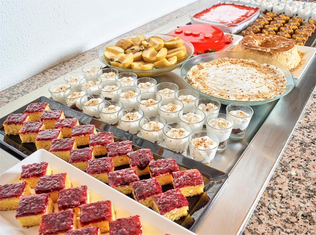 Hotel Baia Cristal & 4*