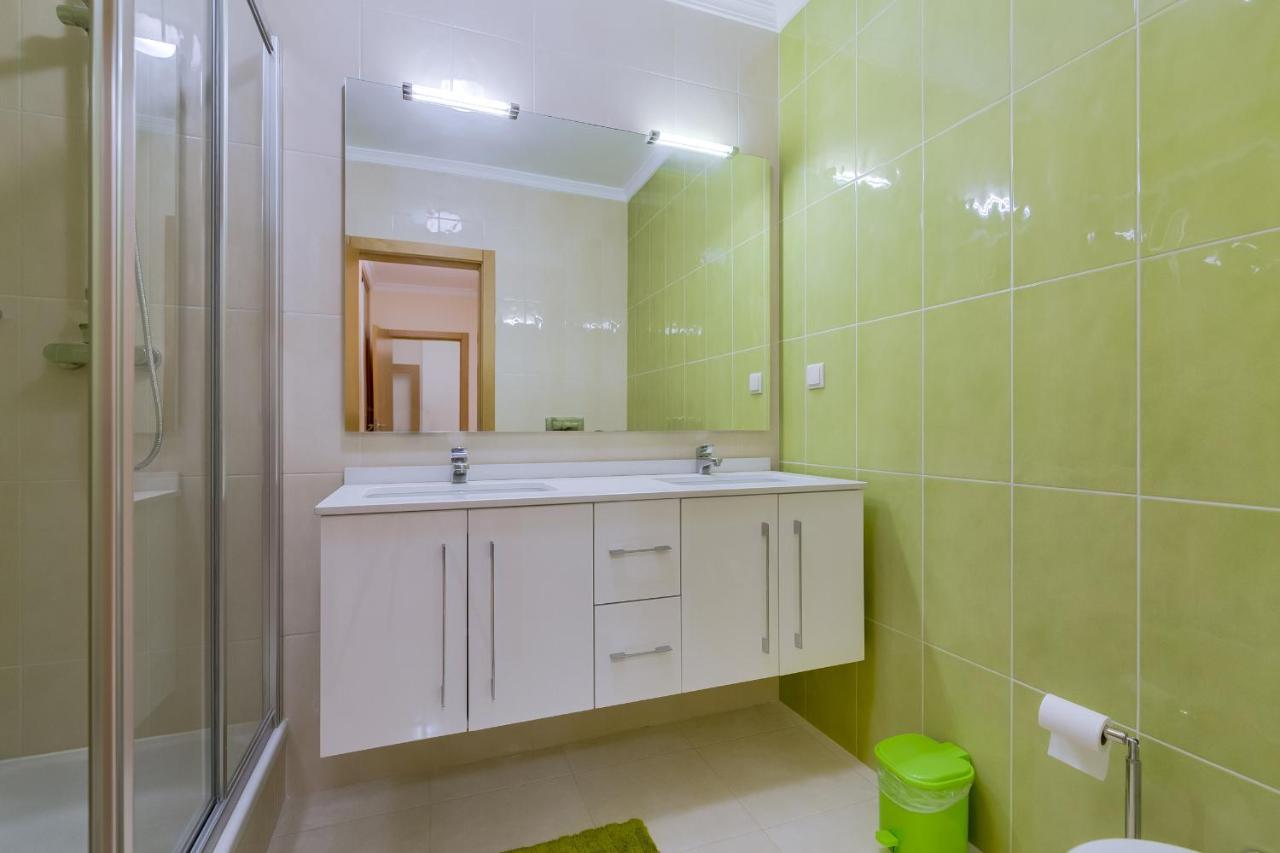 Novo - Modern -