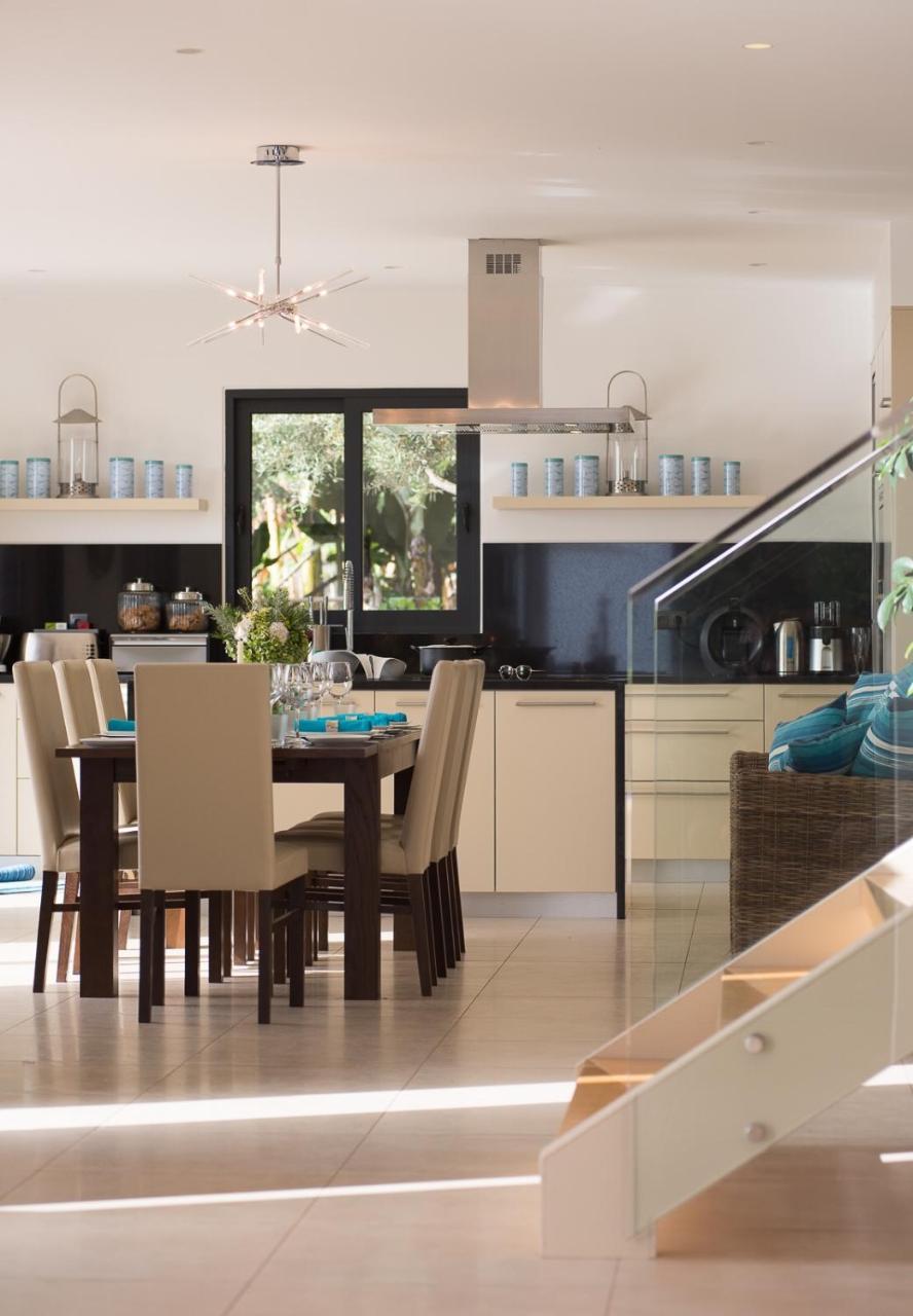 Luxury Ocean Front Villla Villa