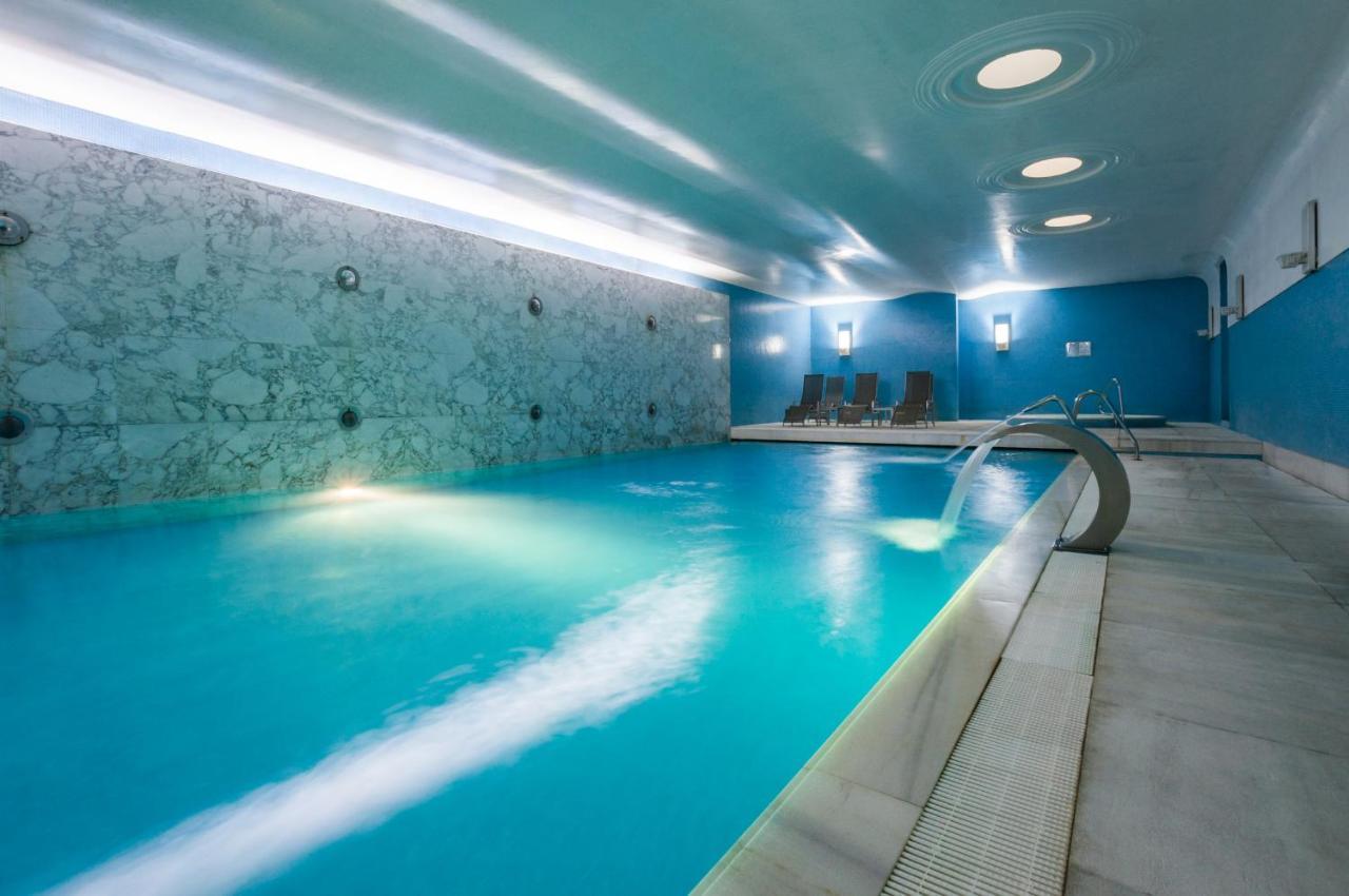 De Business & Hotel Guimaraes