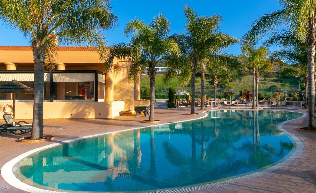 Apartamento Luzbay Pool *