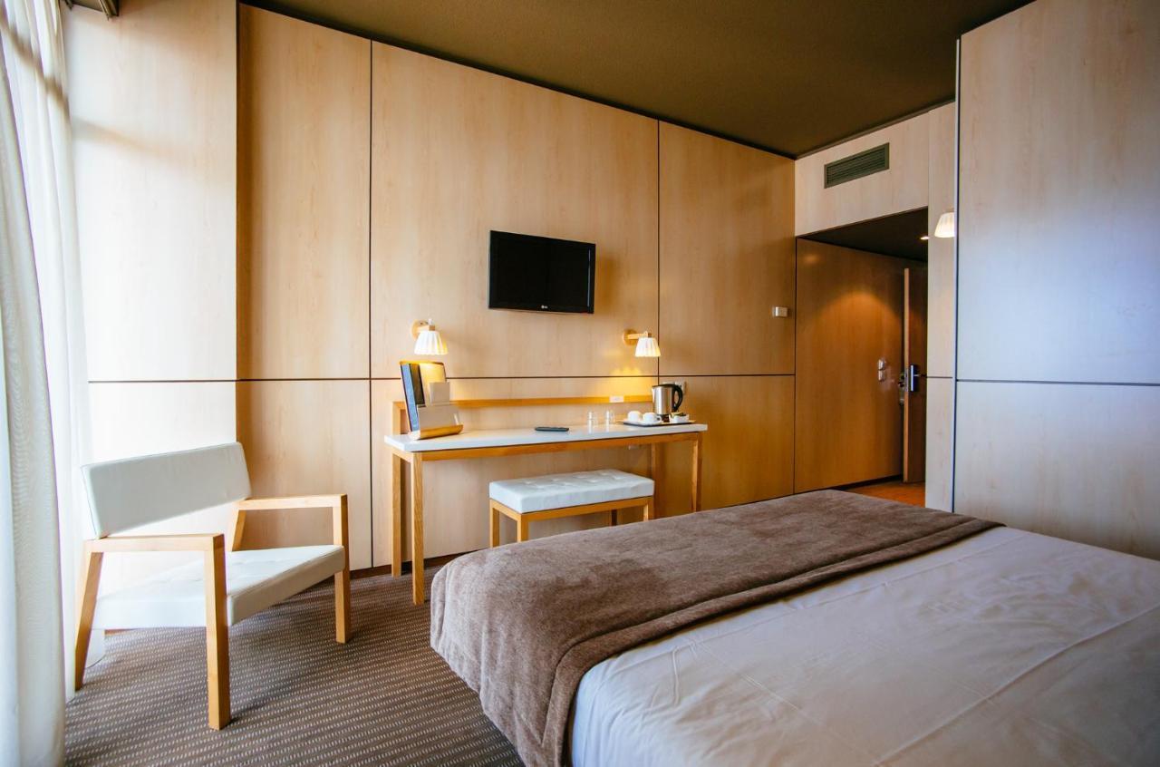 Axis Vermar Conference & Hotel