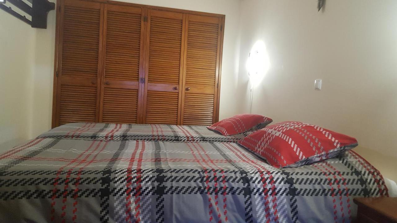 Sea View Apartment *