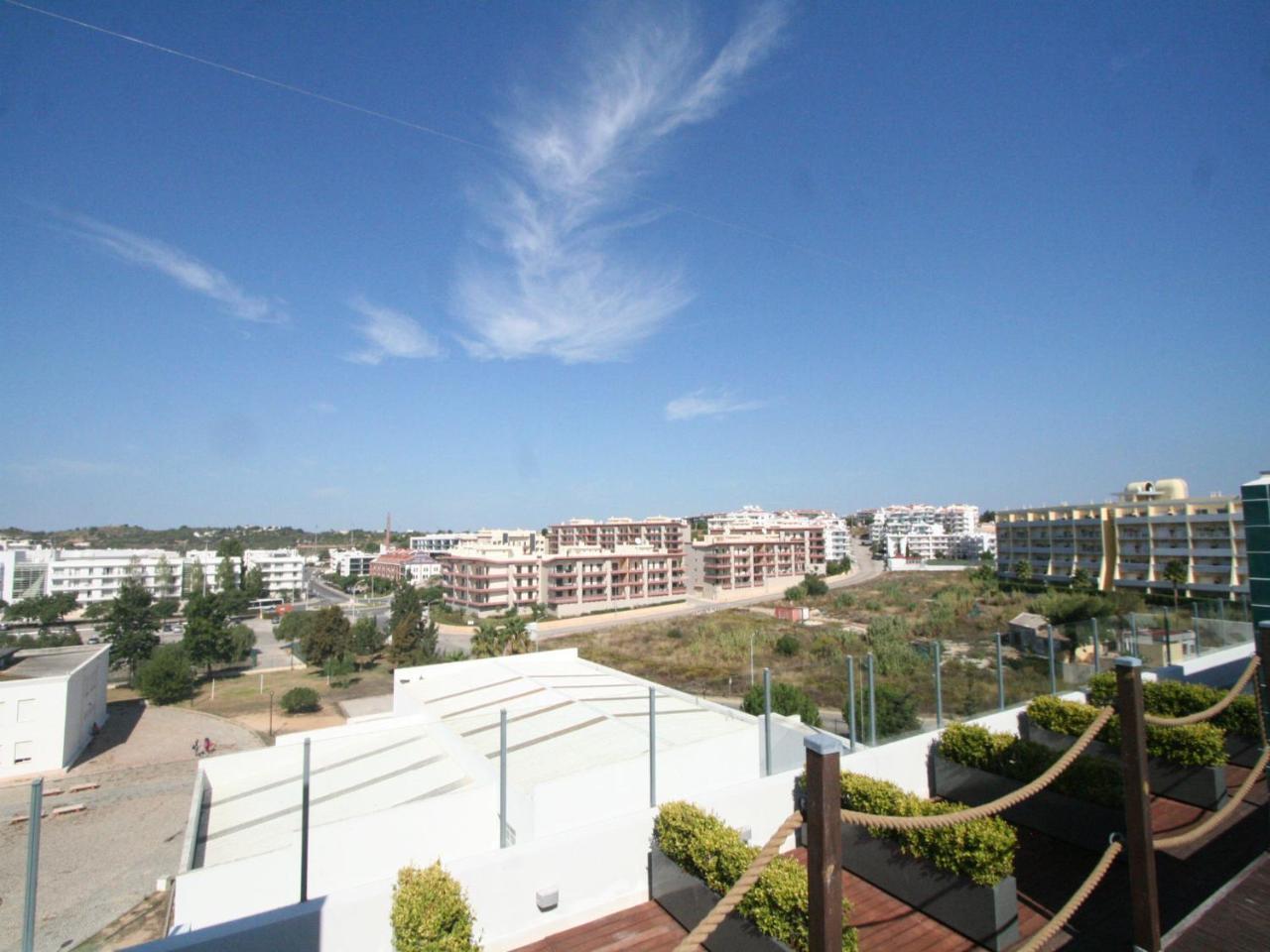 Apartment B03 - Luxury 2 Bed Marina *