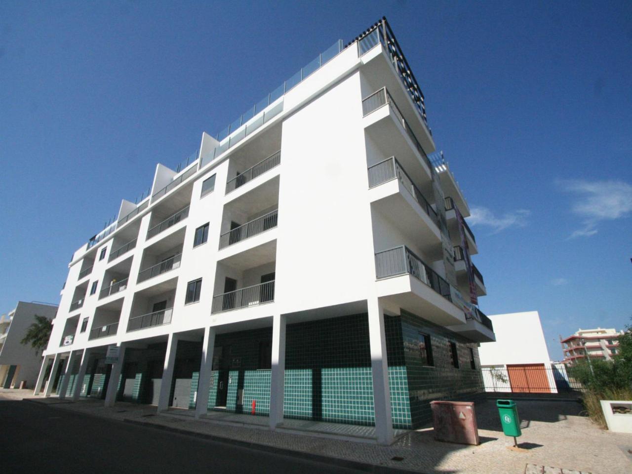 B03 - Luxury 2 Bed Marina Apartment Lagos