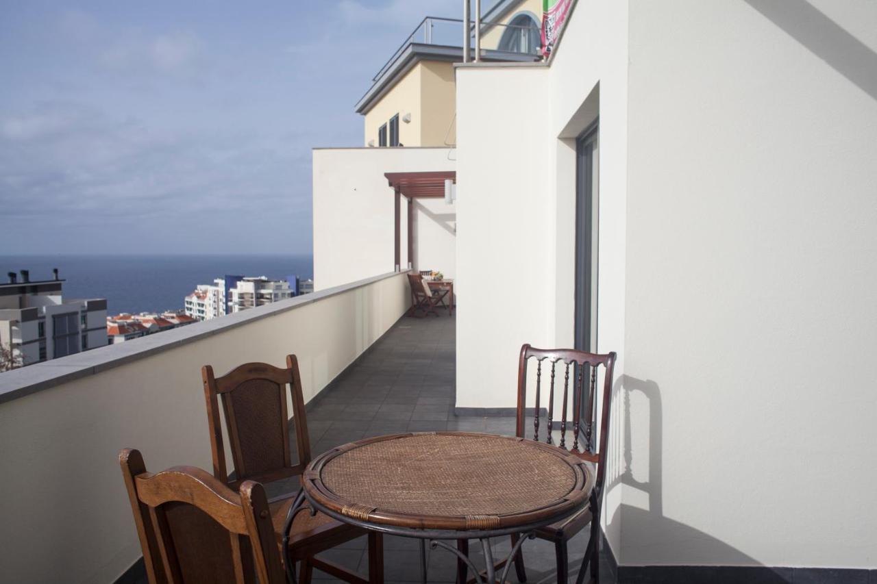 Two Bedroom With Balcony And Gorgeous View Over The Atlantic Apartment Funchal (Madeira)
