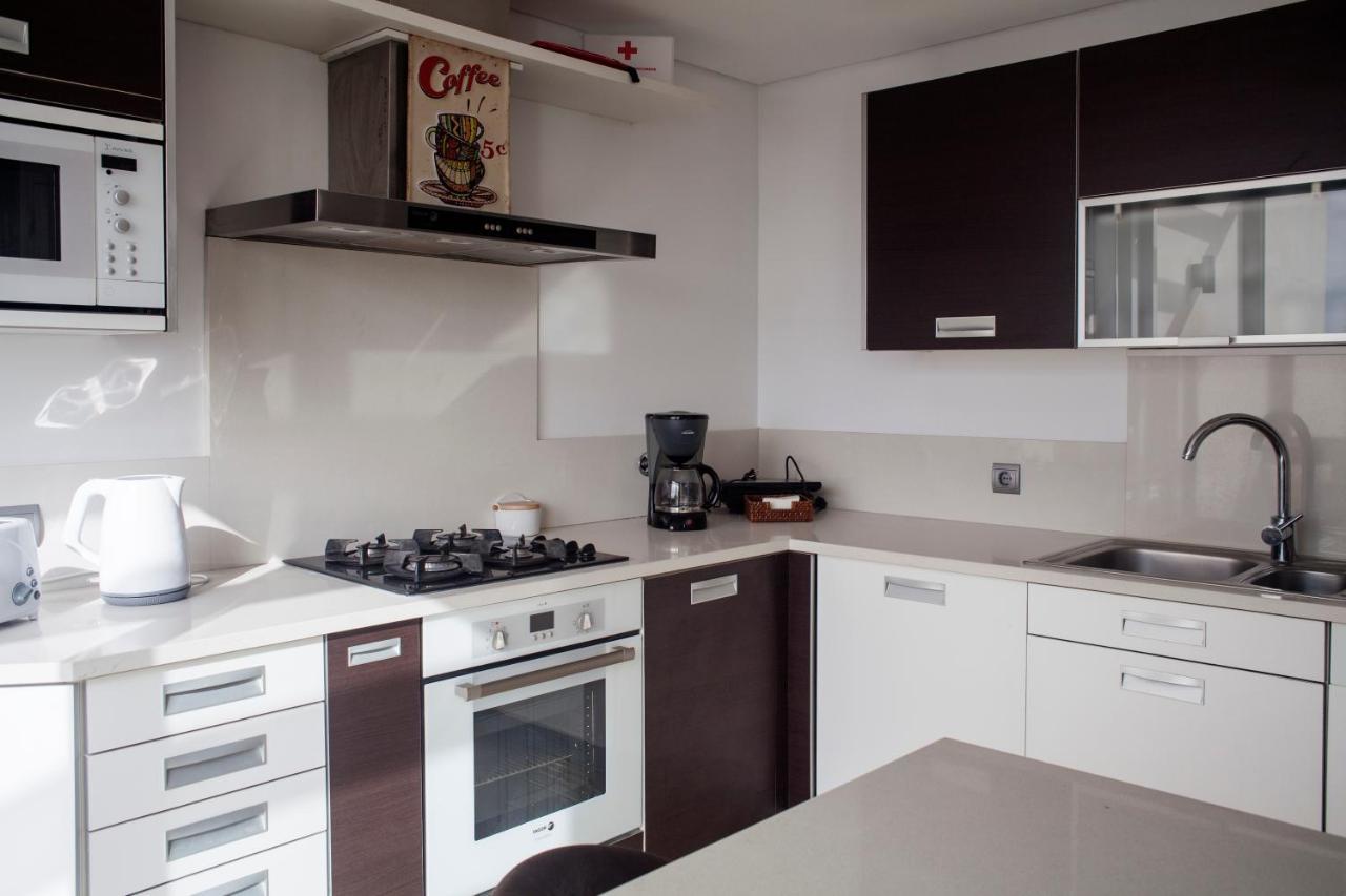 Two Bedroom With Balcony And Gorgeous View Over The Atlantic Apartment