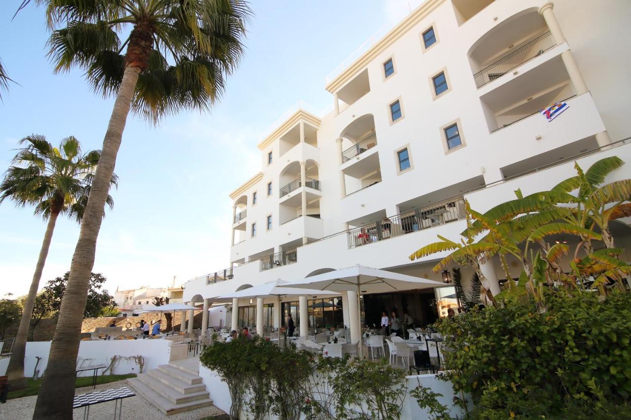 Petra Apartahotel